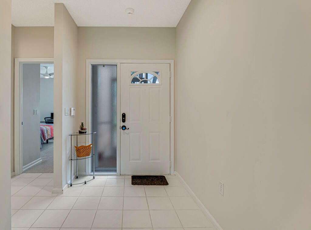 Property Photo: 9998 Seacrest Circle C FL 33437