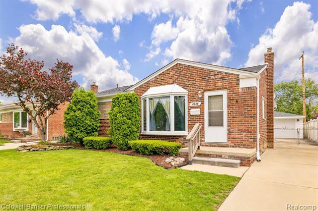 Property Photo: 8536 Blackburn Drive MI 48185