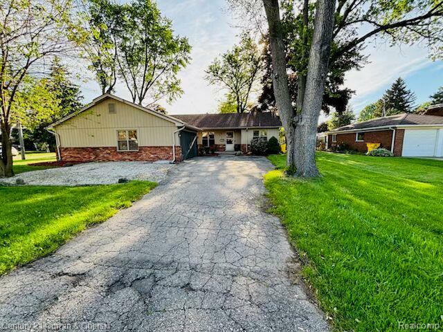 Property Photo: 45215 Custer Avenue MI 48317