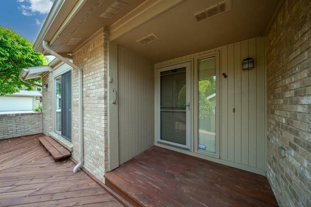 Property Photo: 4123 Foxpointe Drive MI 48323