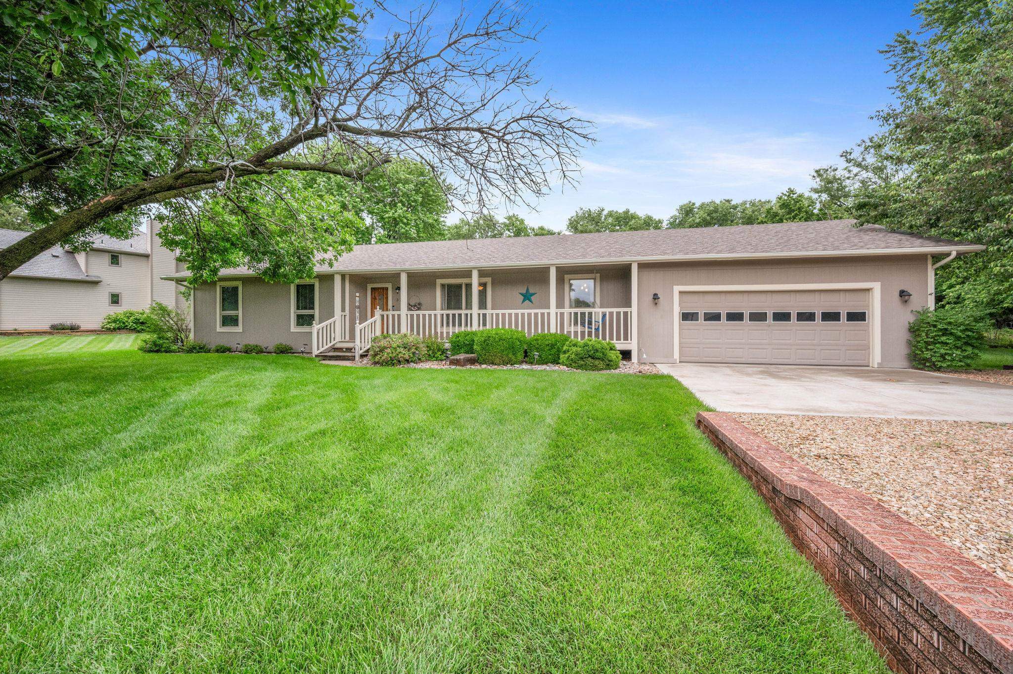 Property Photo: 3222 Mourning Dove Ln KS 67114
