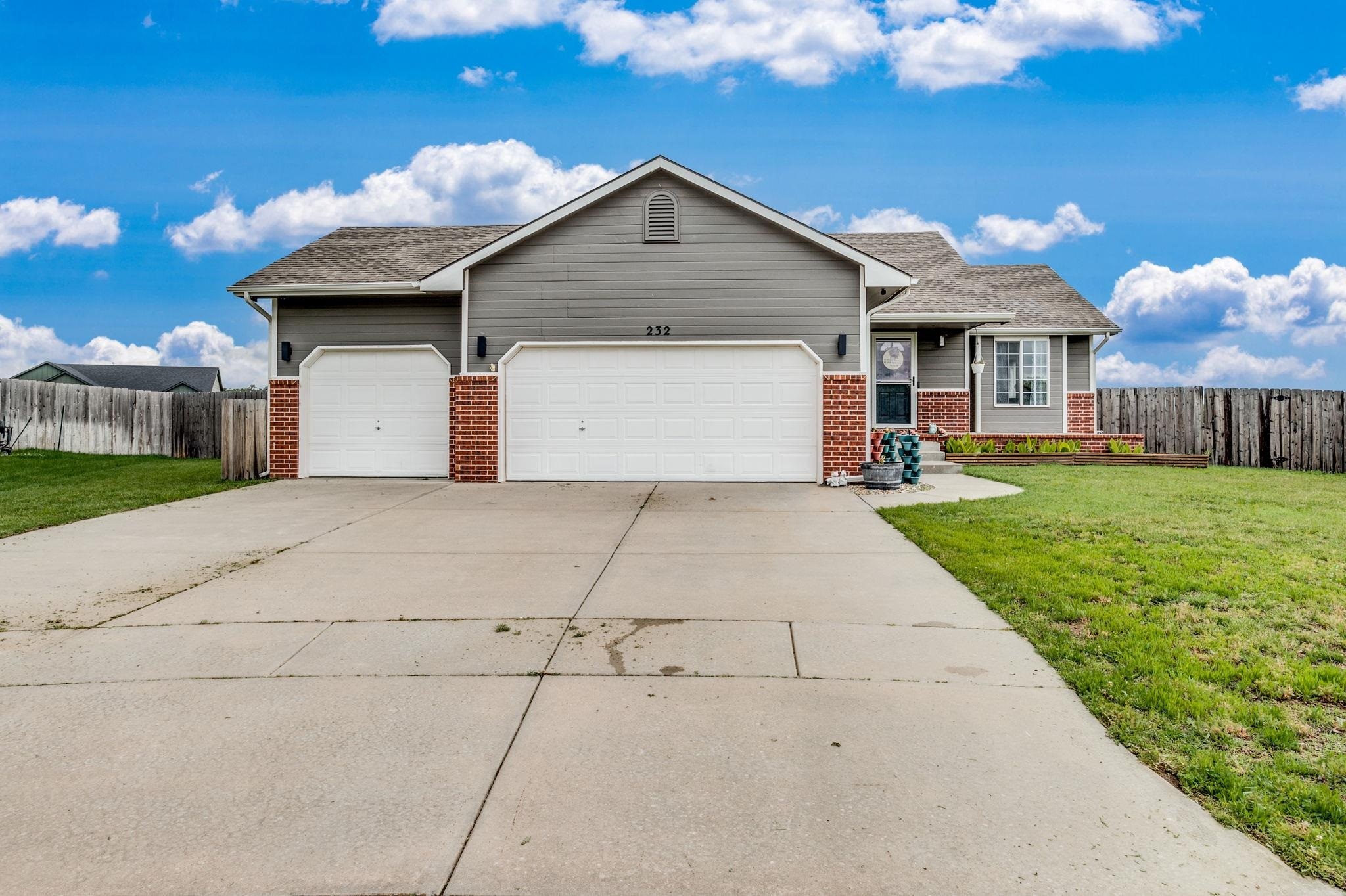 Property Photo:  232 N Salt Creek Ct.  KS 67026 