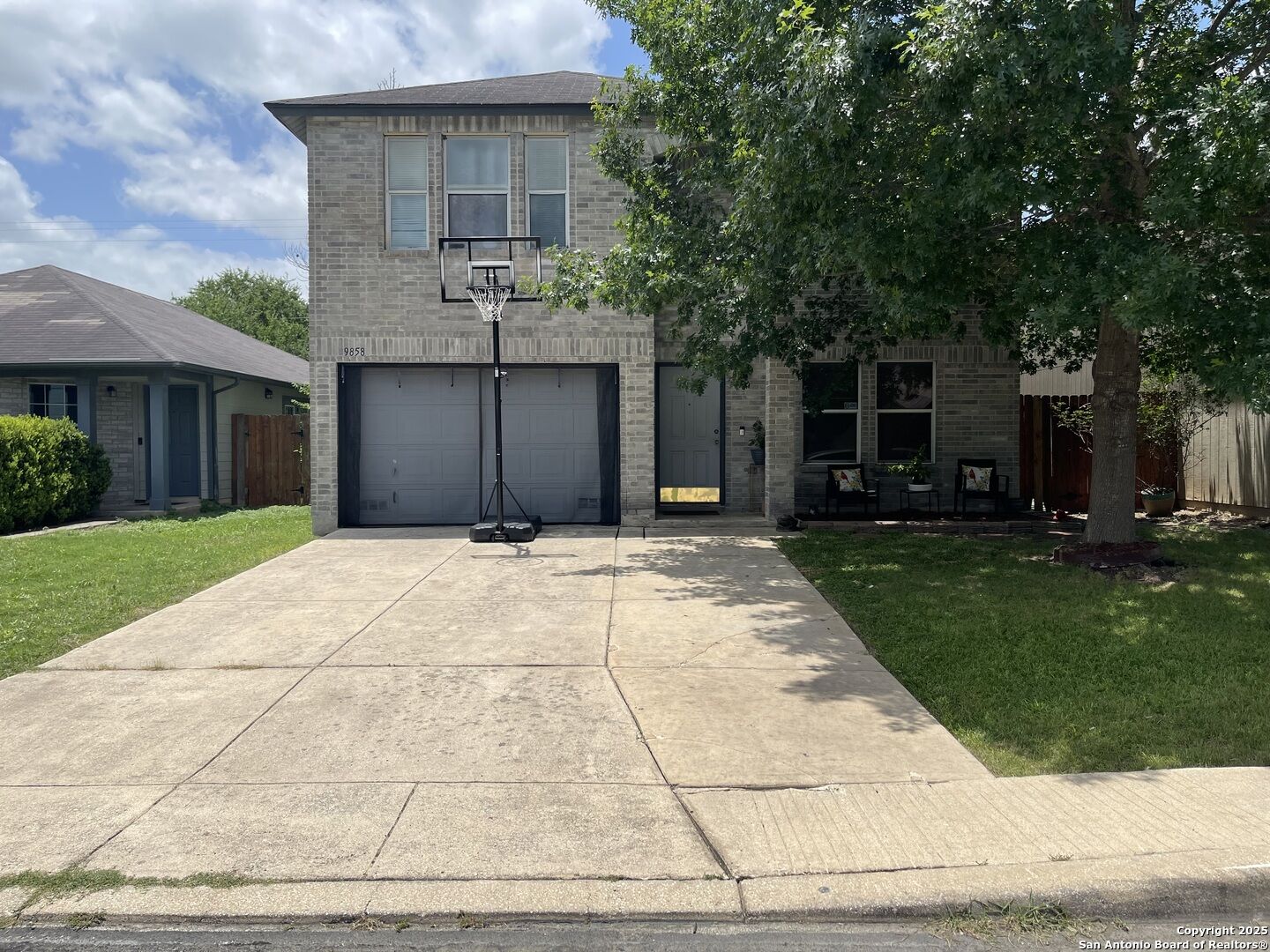 Property Photo:  9858 Menard Cir  TX 78245 