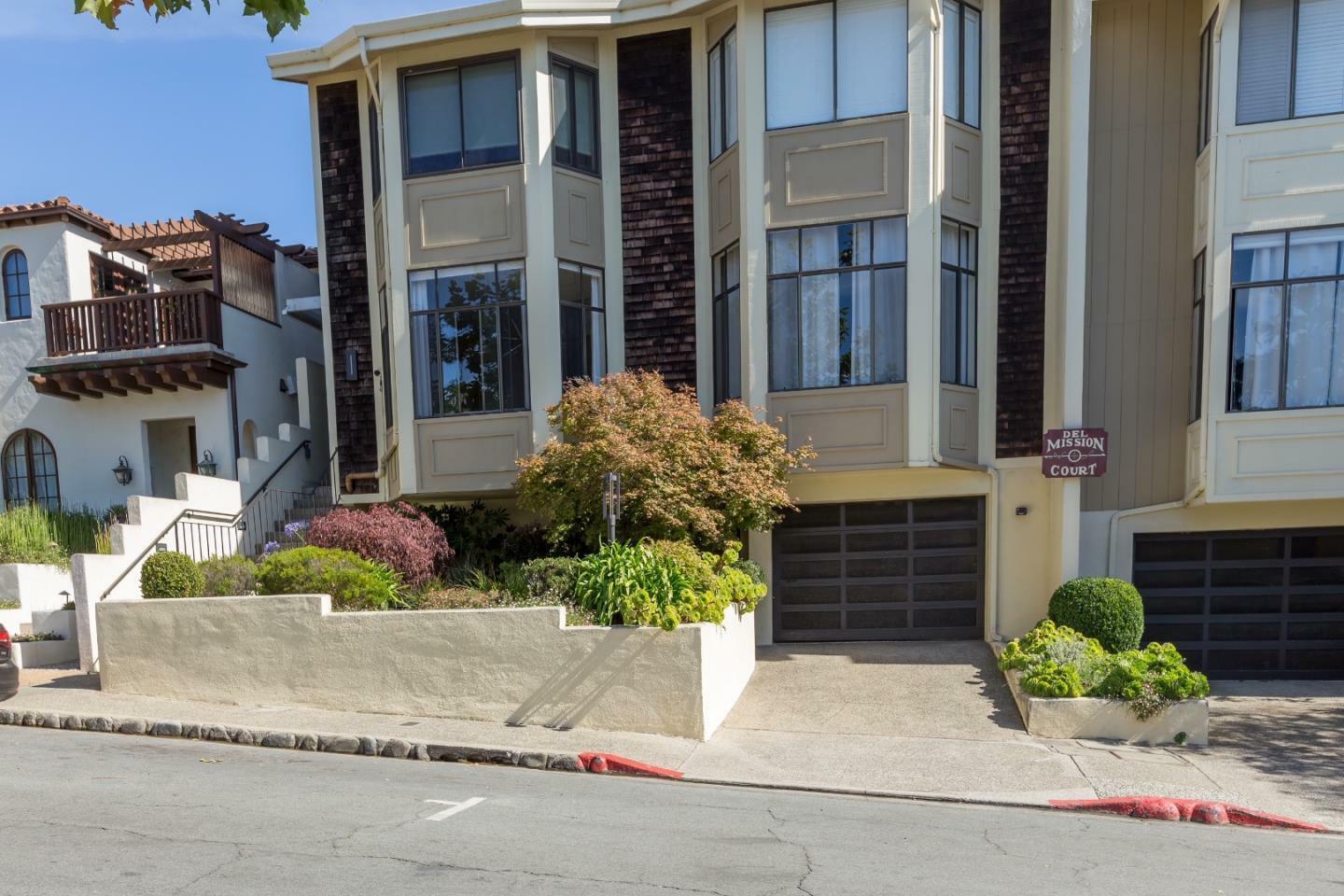 Property Photo: Mission Southeast 4th Street 3N CA 93923