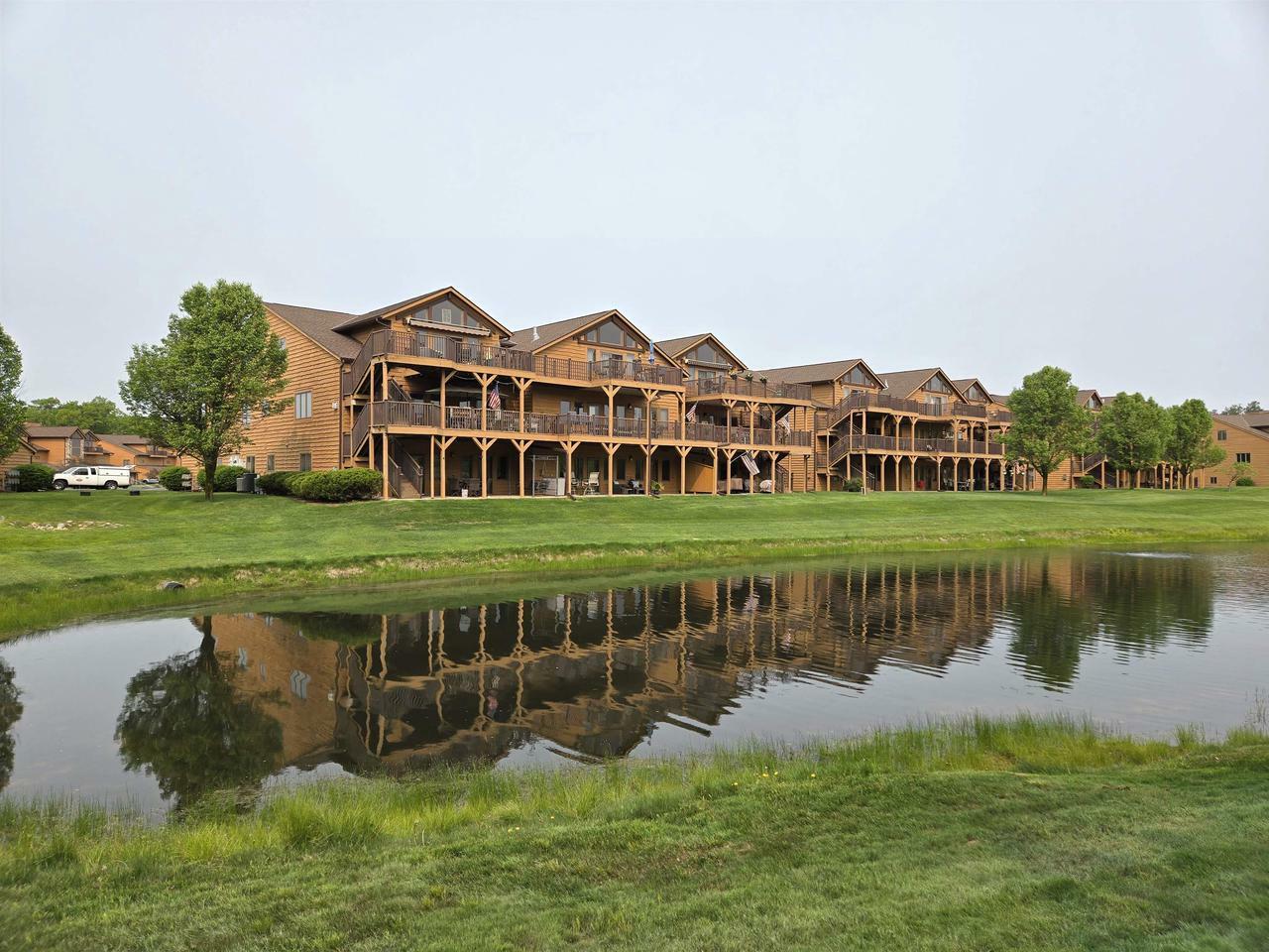Property Photo:  1826-2 Parkland Drive 502  WI 54613 