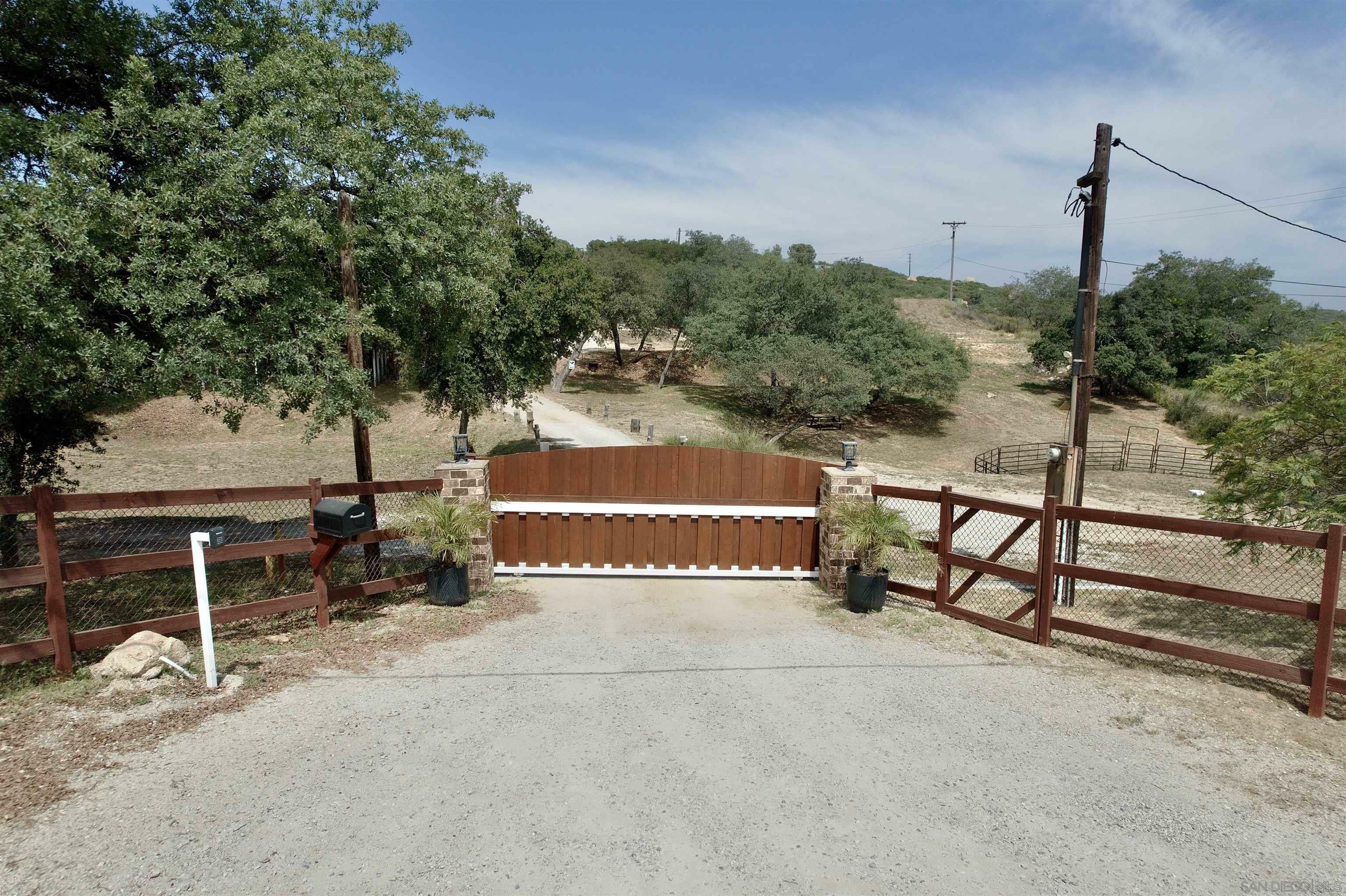 Property Photo:  20541 Cinnamon Drive  CA 91935 