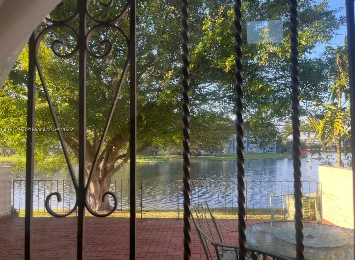 Property Photo: 9137 Fontainebleau Blvd 2 FL 33172