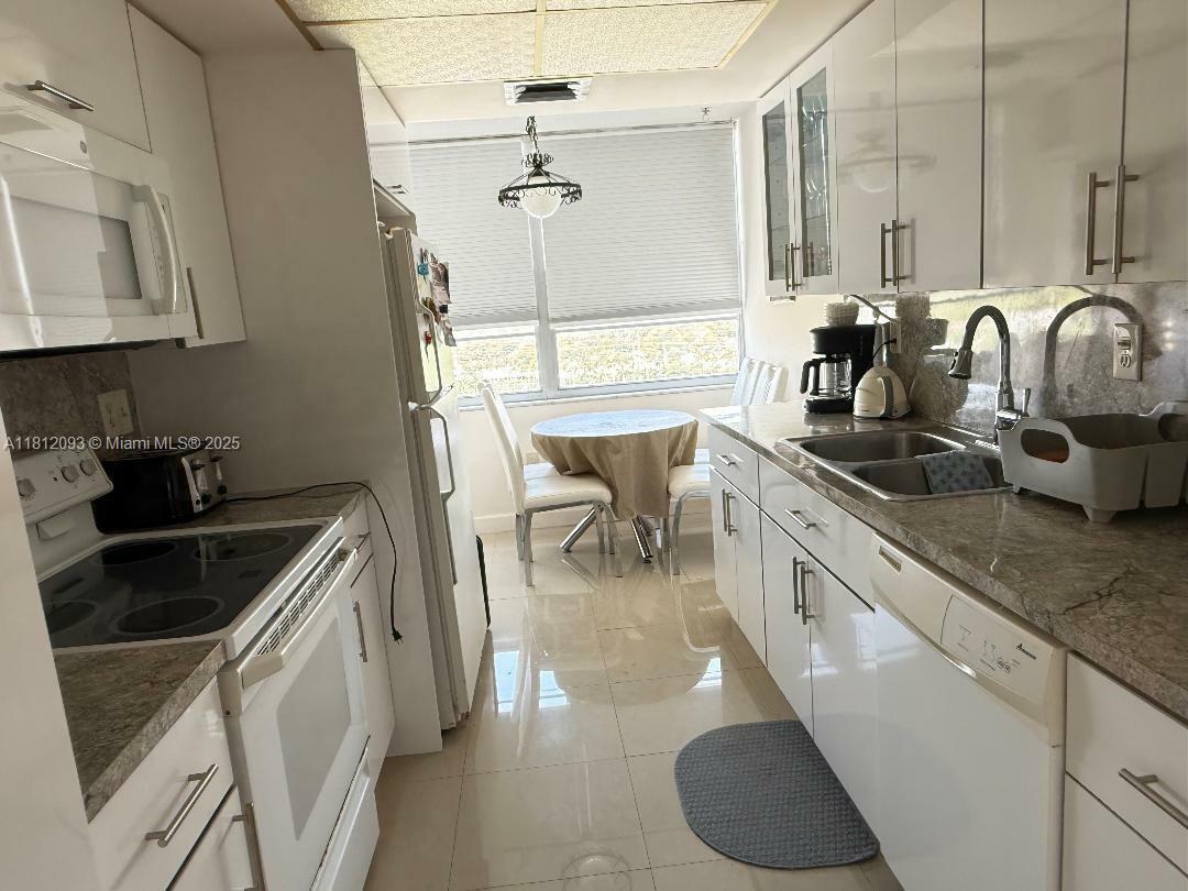 18051 Biscayne Blvd 1505  Aventura FL 33160 photo
