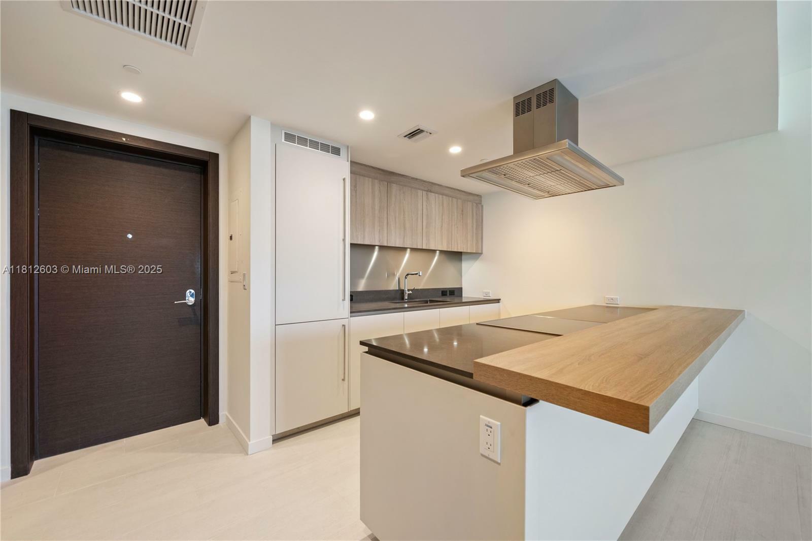 1000 Brickell Plz 3206  Miami FL 33131 photo