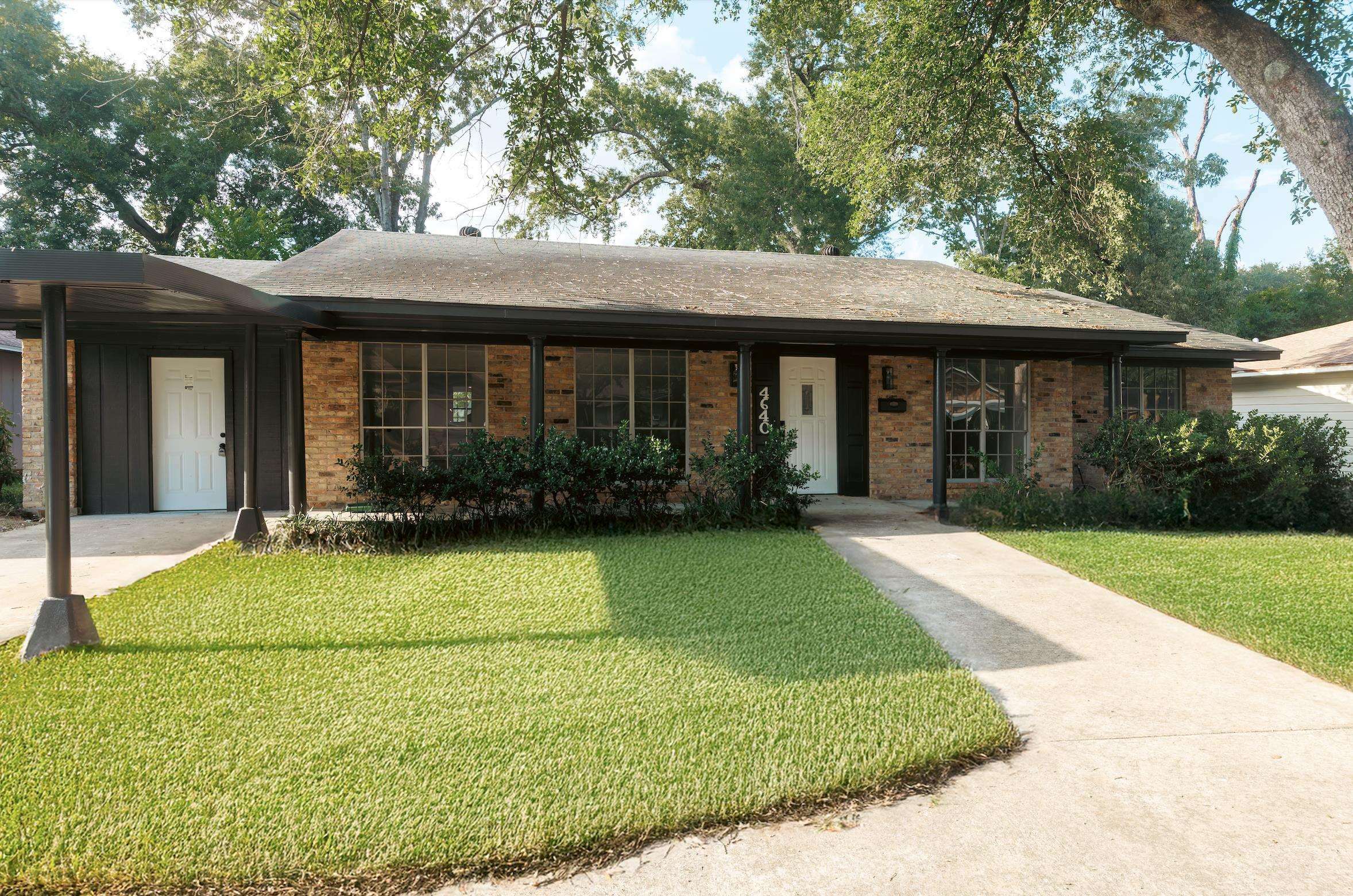 Property Photo: 4640 Fieldwood TX 77706