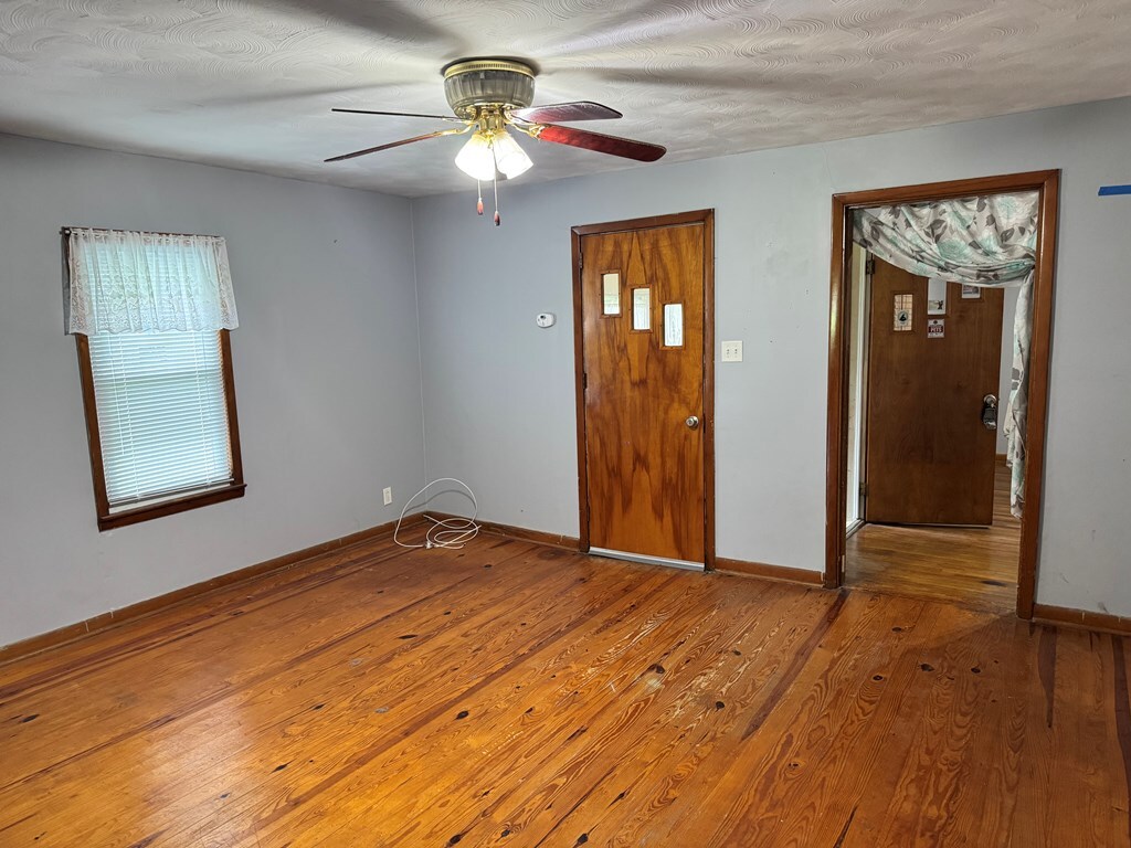 Property Photo:  312 Boundary Street  OH 45640 