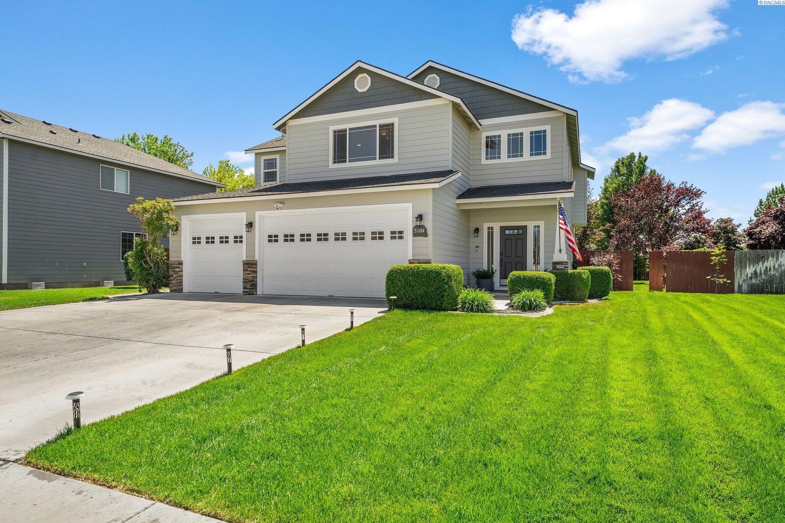 Property Photo: 5104 Antigua Dr WA 99301