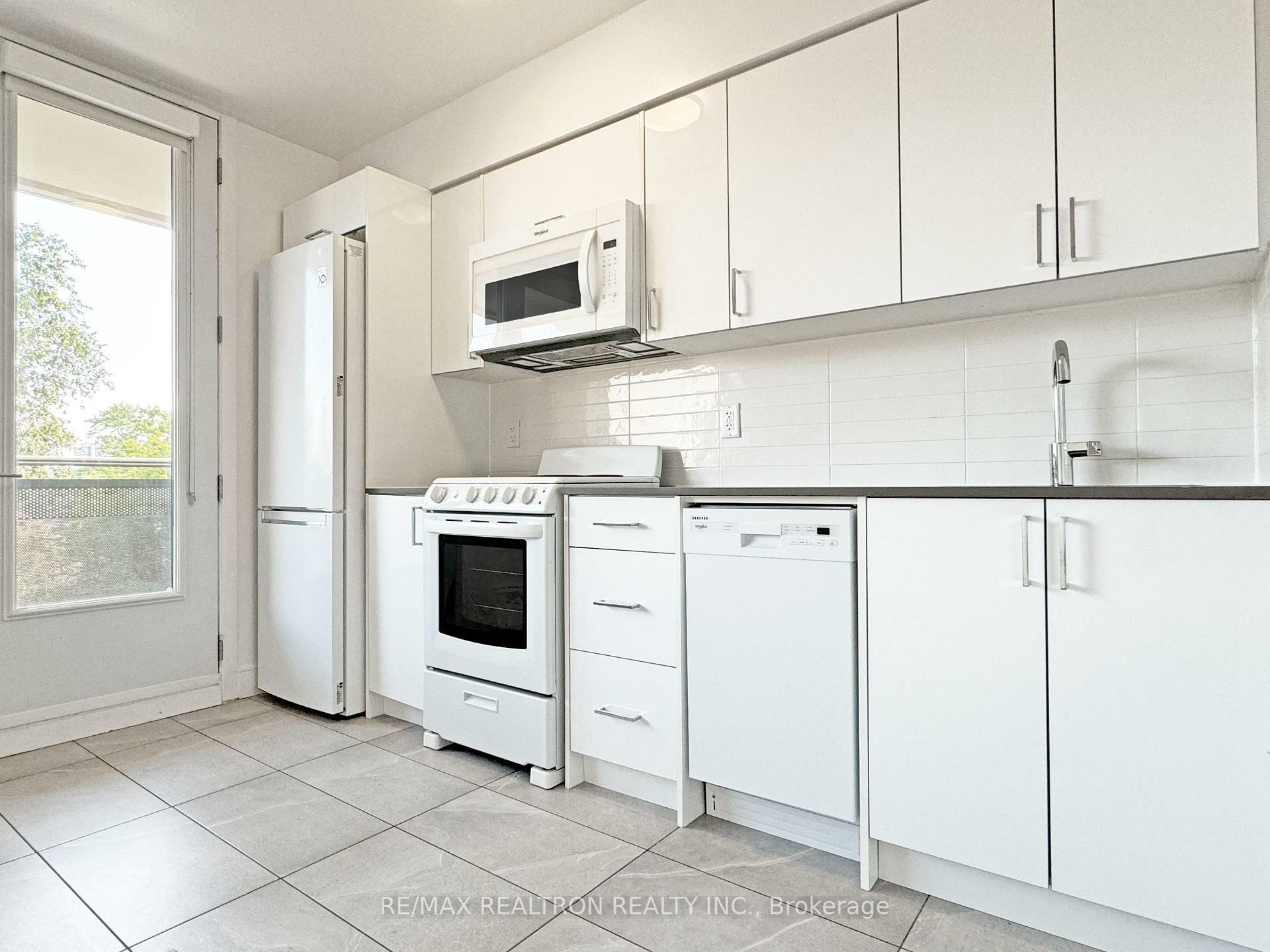 Property Photo:  276 St George Street 603  ON M5R 2P6 