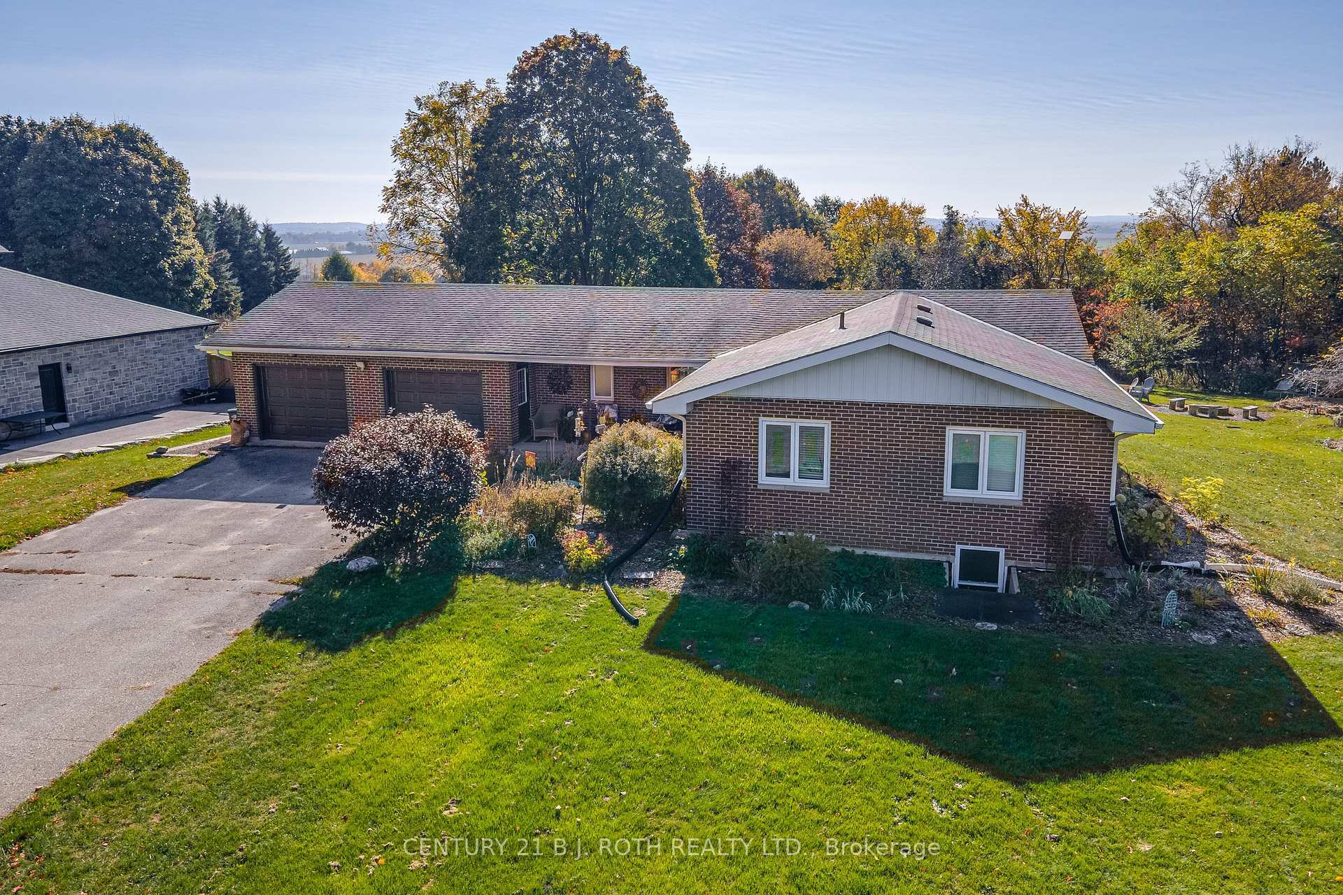 Property Photo: 6495 13th Line ON L9R 1V4