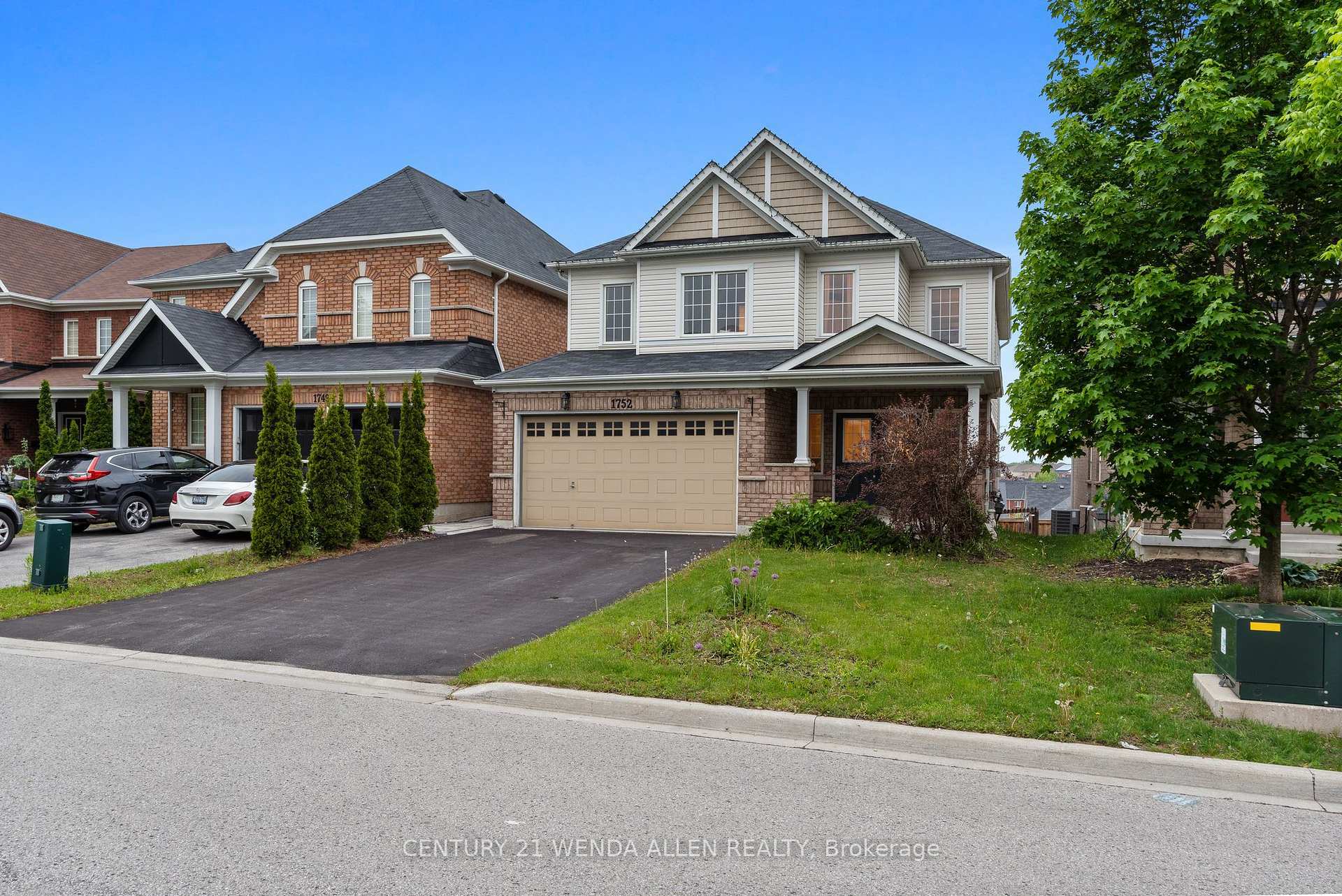 Property Photo: 1752 Finkle Drive ON L1K 0H2
