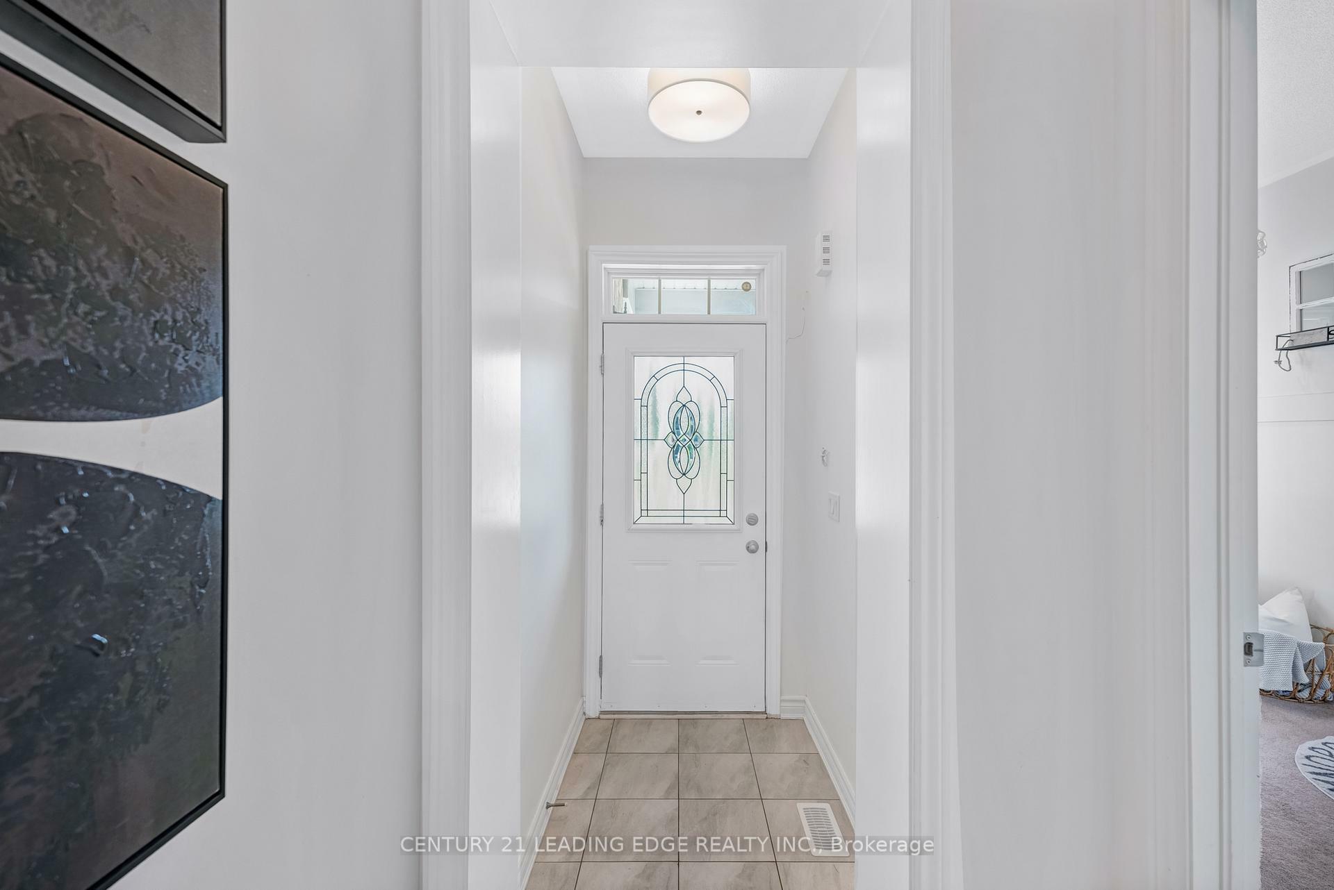 Property Photo: 39 Southampton Street ON L9L 0C6