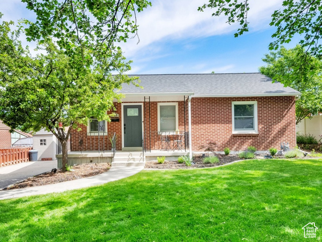 Property Photo: 2635 E 2940 S UT 84109