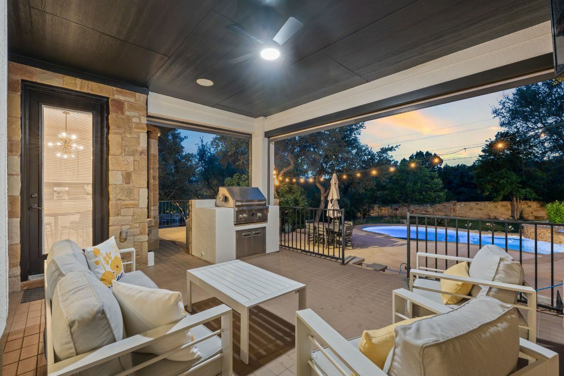 Property Photo: 7609 Lazy River Cove TX 78730