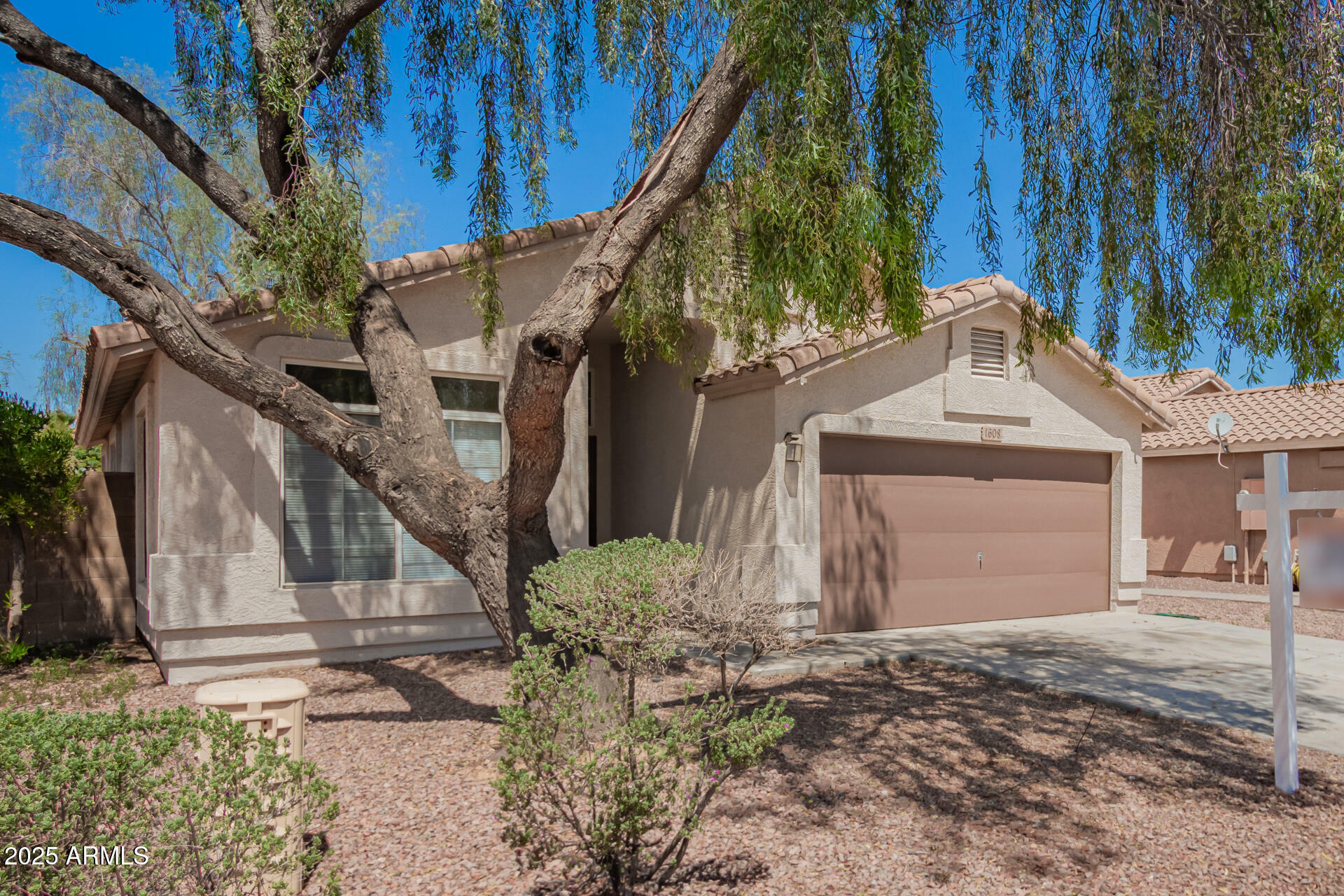 1608 S 82nd Drive  Phoenix AZ 85043 photo