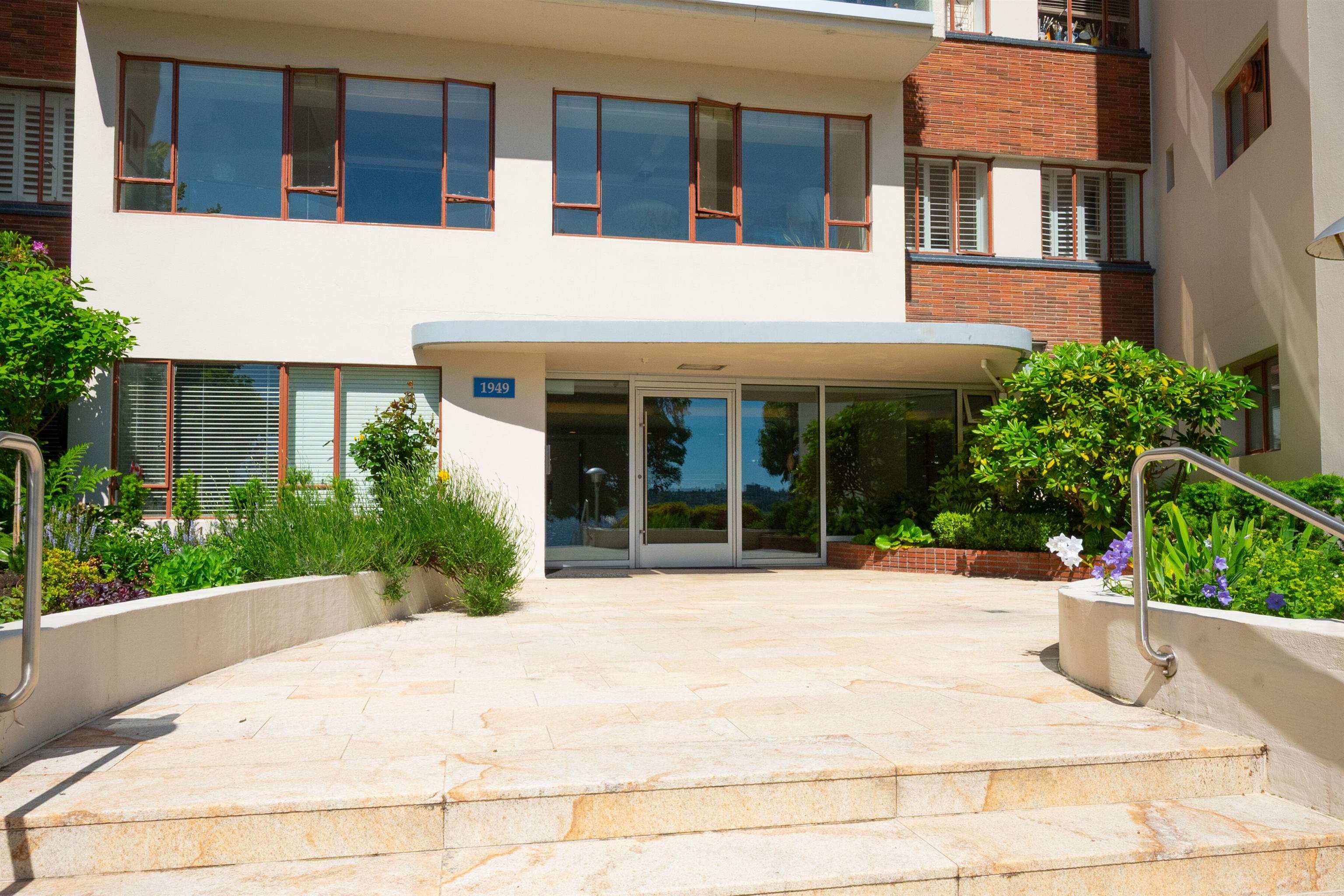 Property Photo: 1949 Beach Avenue 606 BC V6G 1Z2