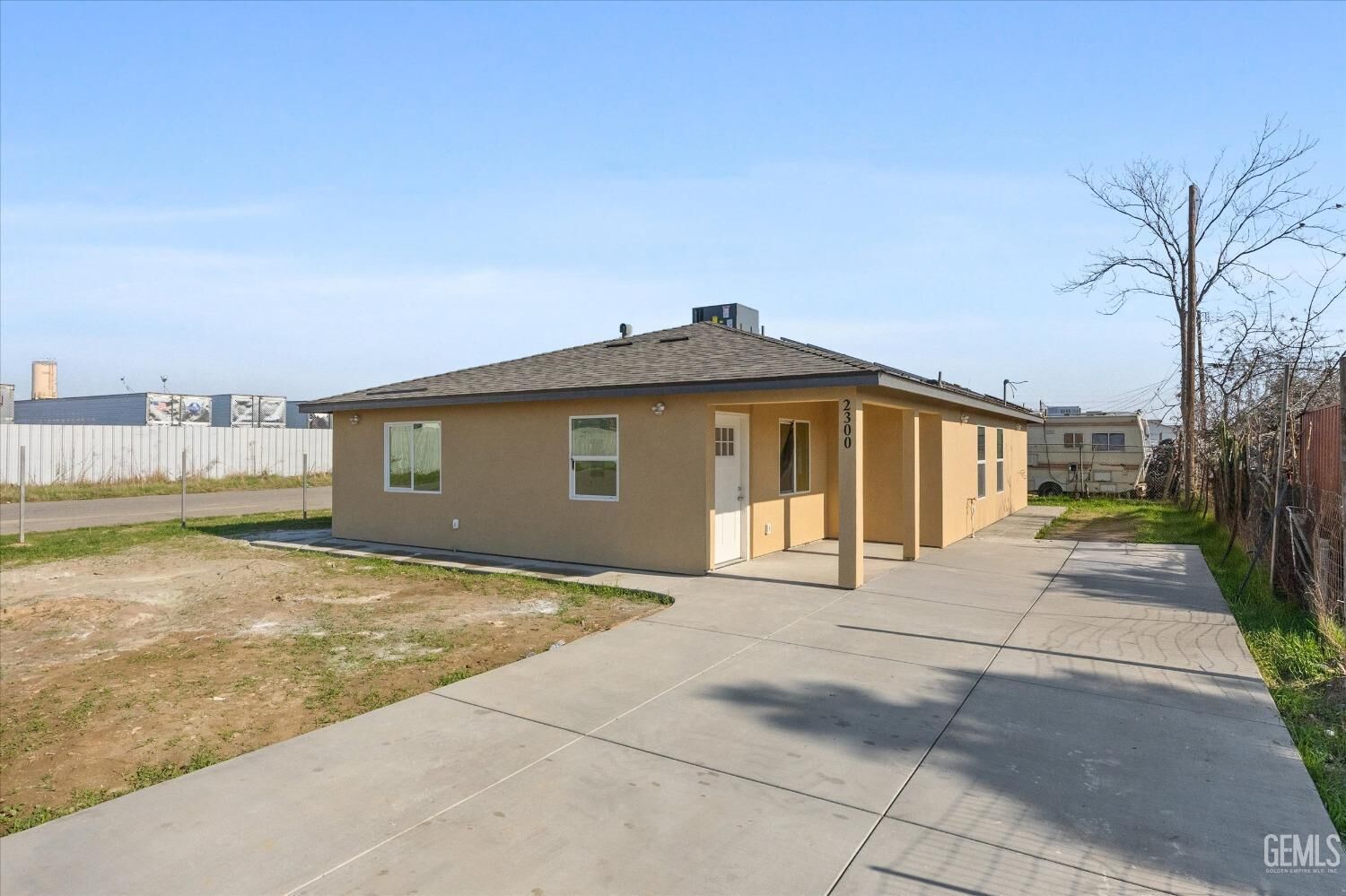 Property Photo: 2300 Rodney Street CA 93307