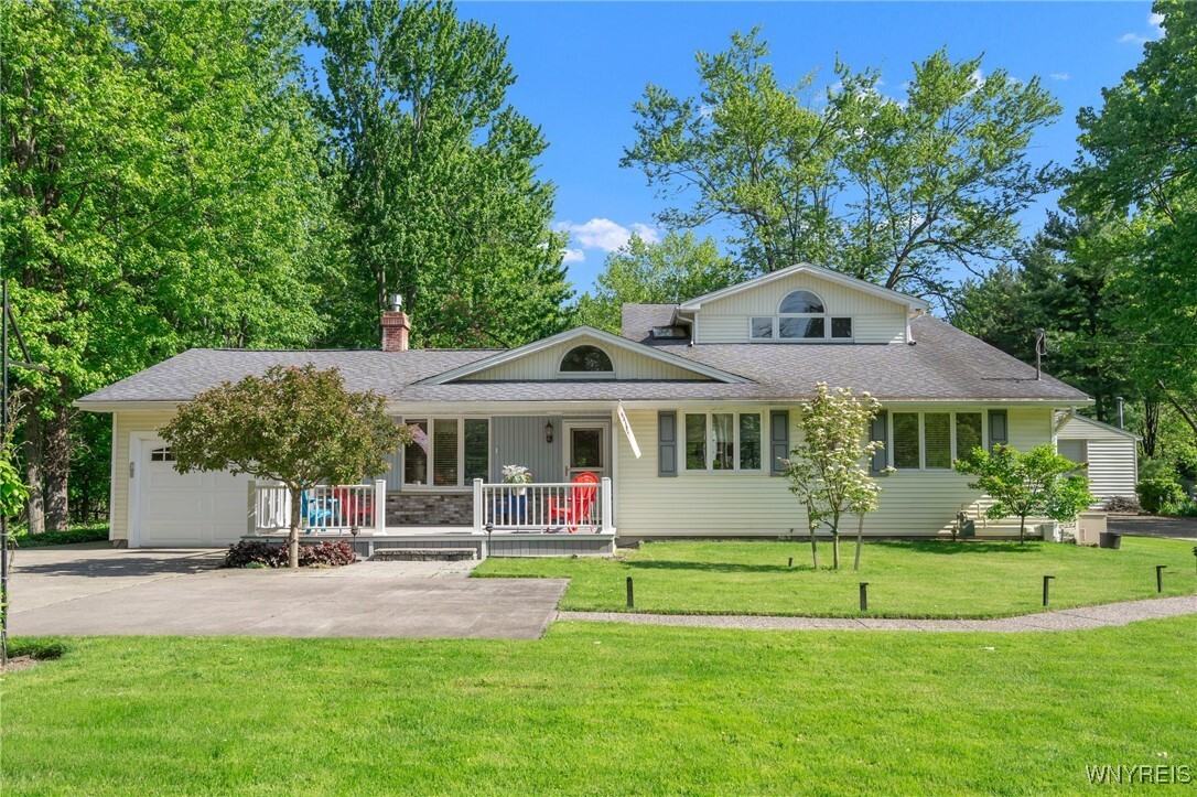 6609 Tonawanda Creek Road  Lockport NY 14094 photo