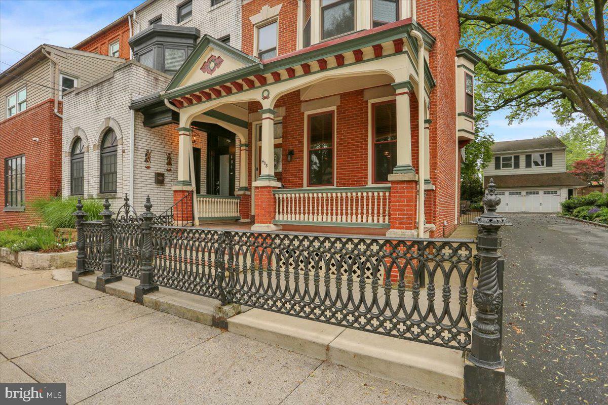 Property Photo: 408 N Duke Street PA 17602