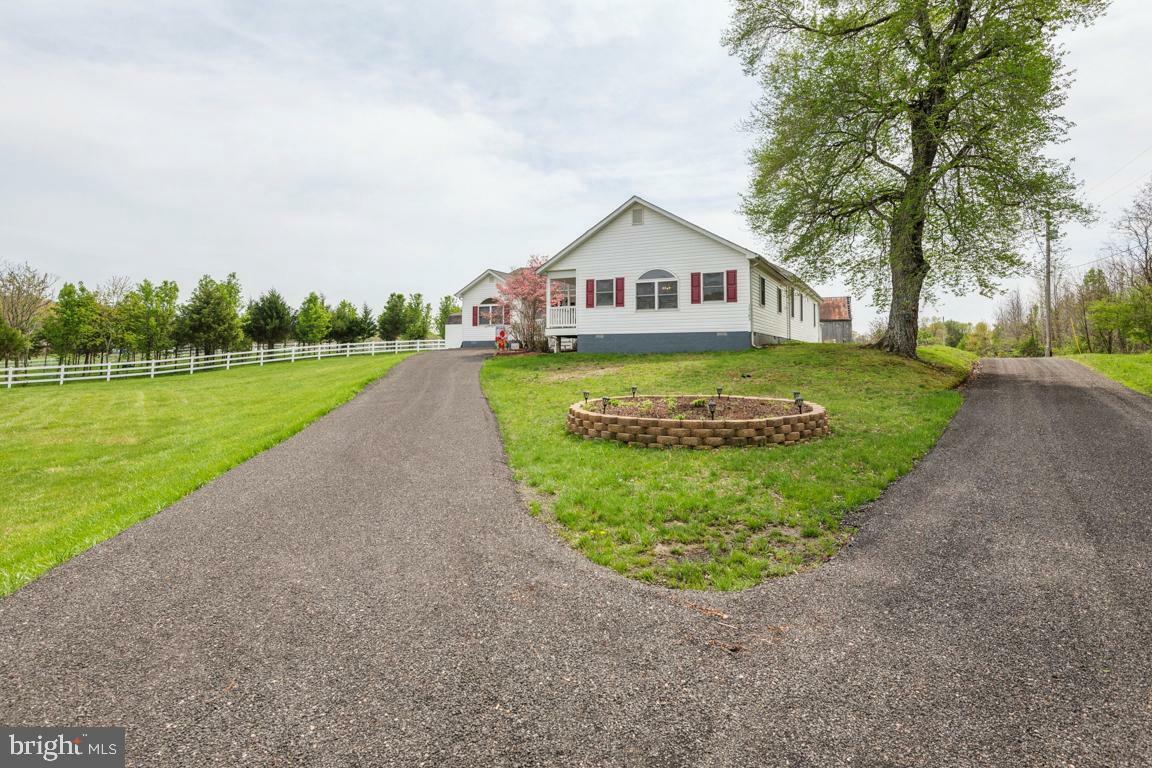 Property Photo: 13185 Jessies Place MD 20601