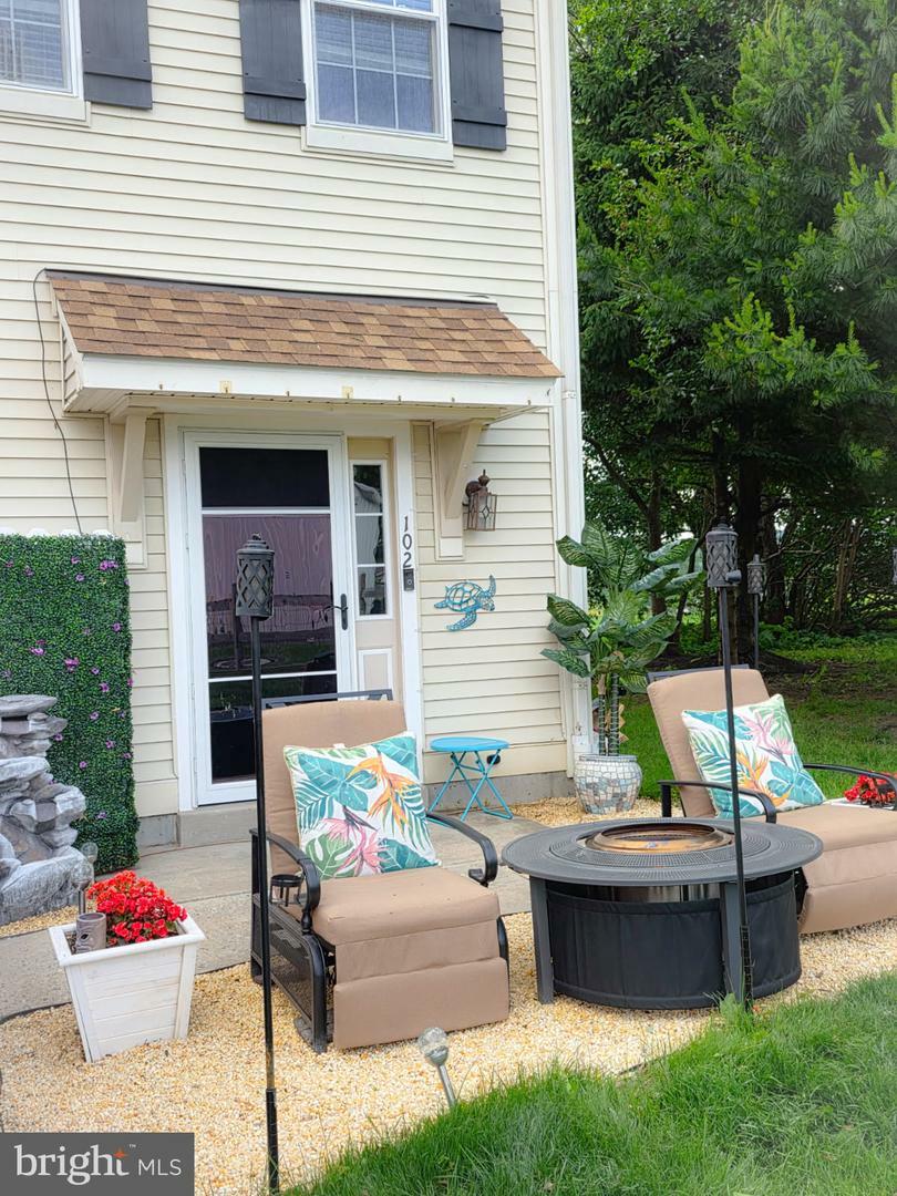Property Photo: 102 Red Oak Court PA 19344