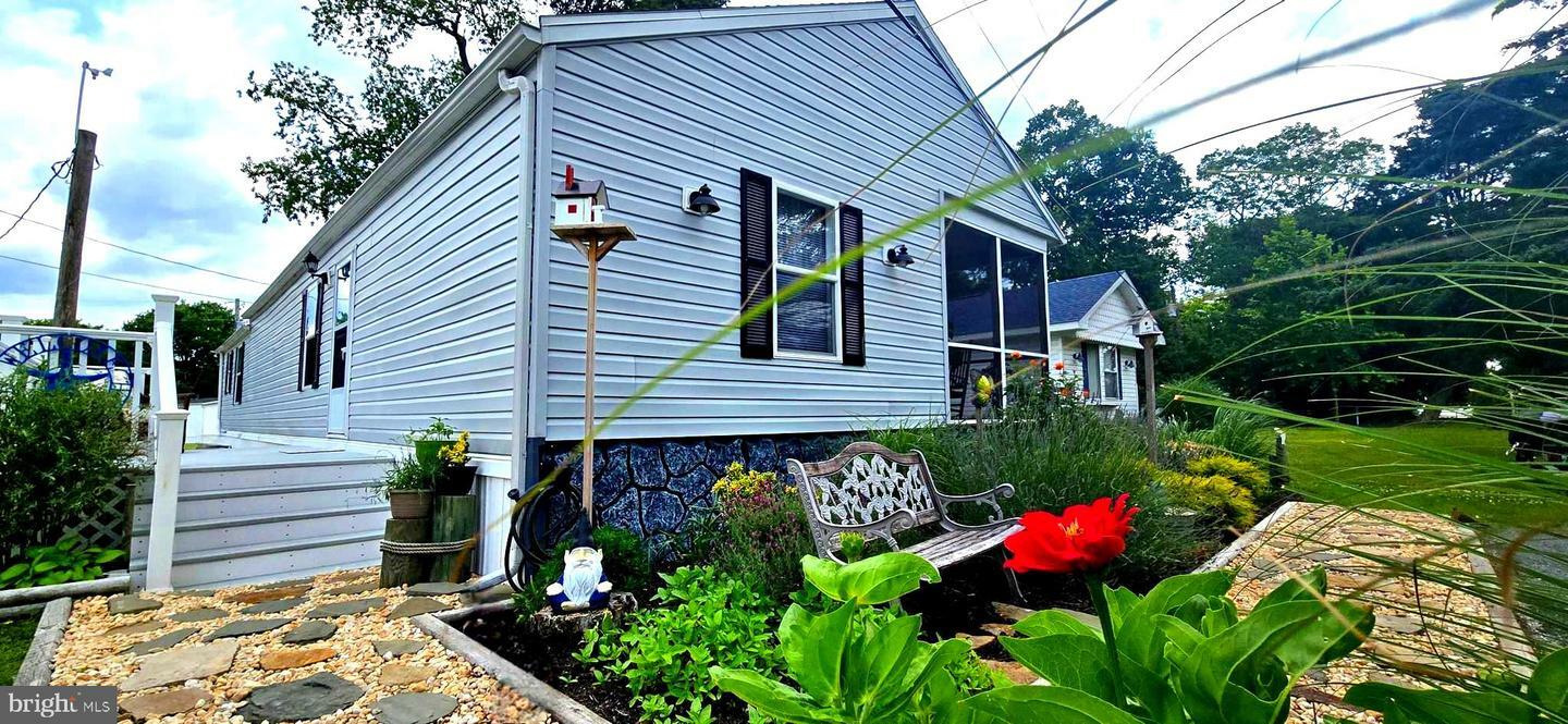 Property Photo:  35085 Cedar Lane 47276  DE 19966 
