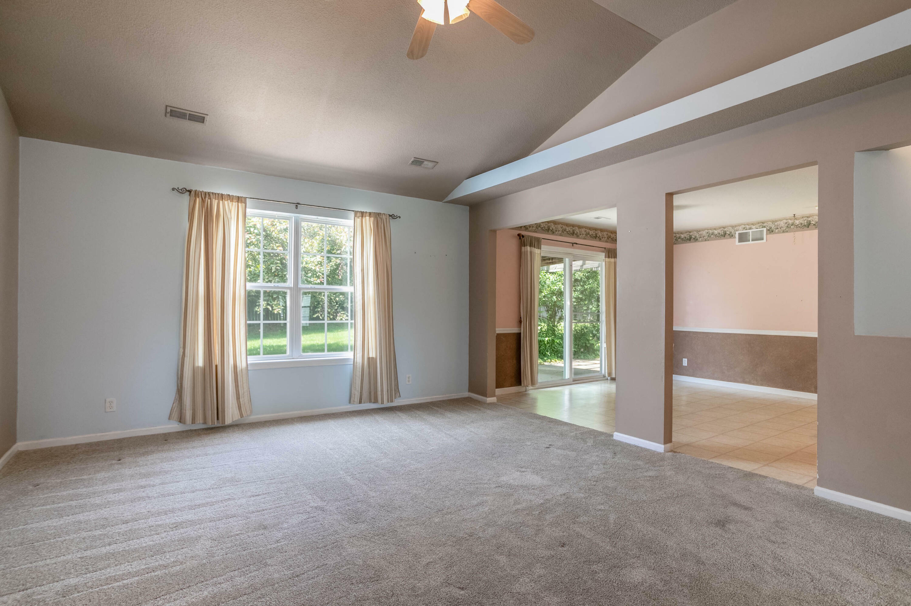 Property Photo: 5035 N Montgomery Dr MO 65202