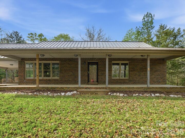 Property Photo:  3090 Goblet Road  SC 29729 