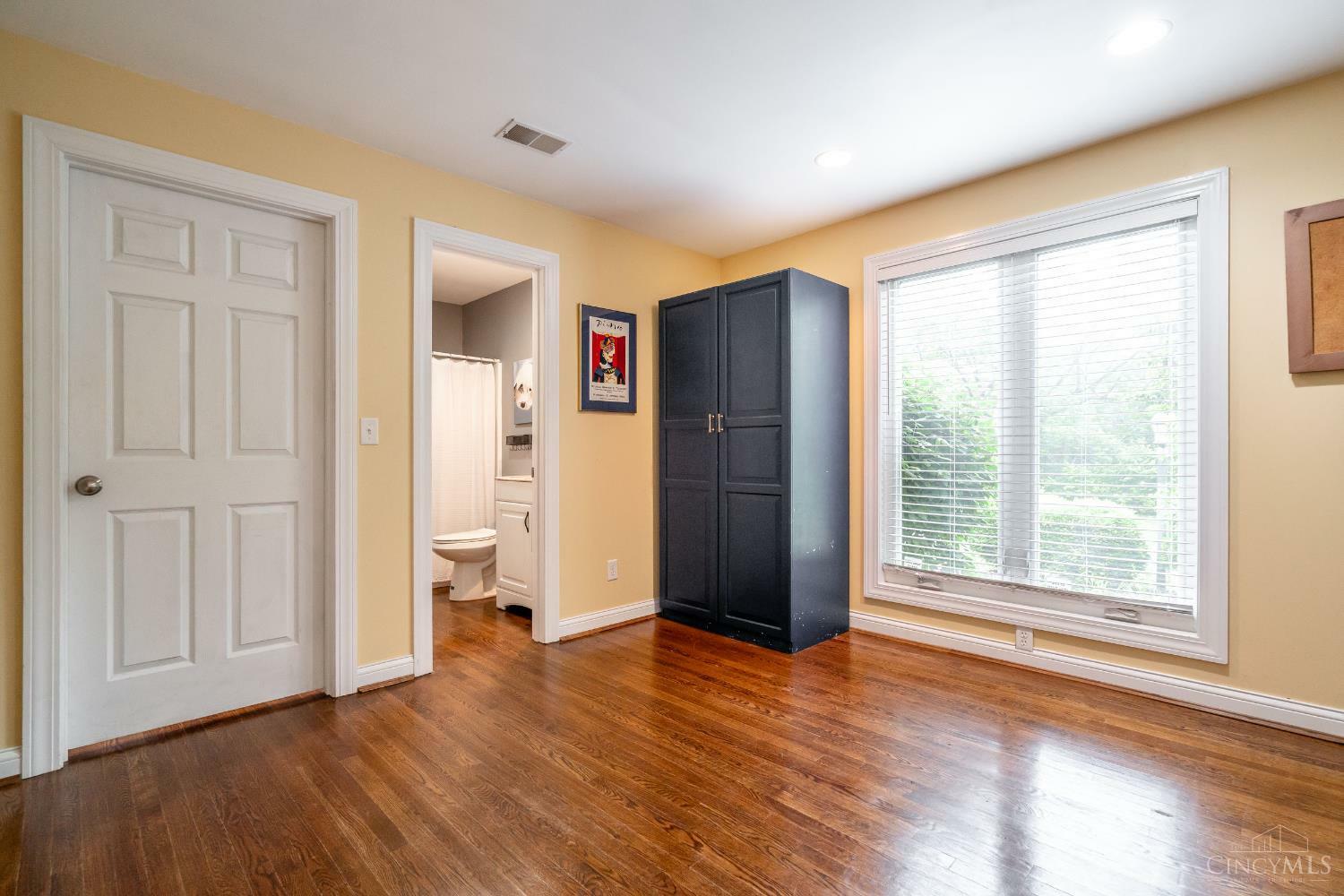 Property Photo:  8 Denison Lane  OH 45174 