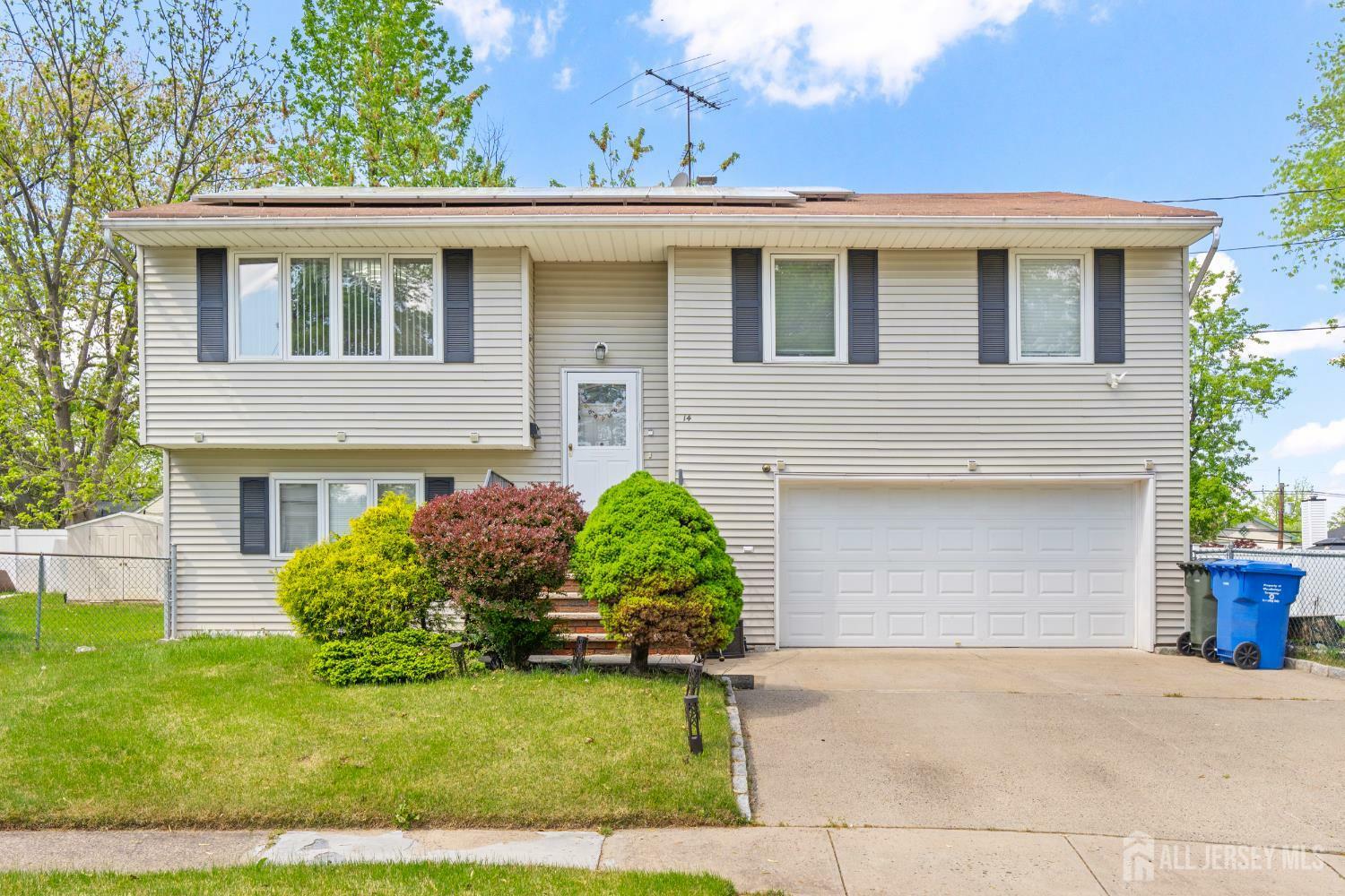 14 Bonnie Lane  Colonia NJ 07067 photo