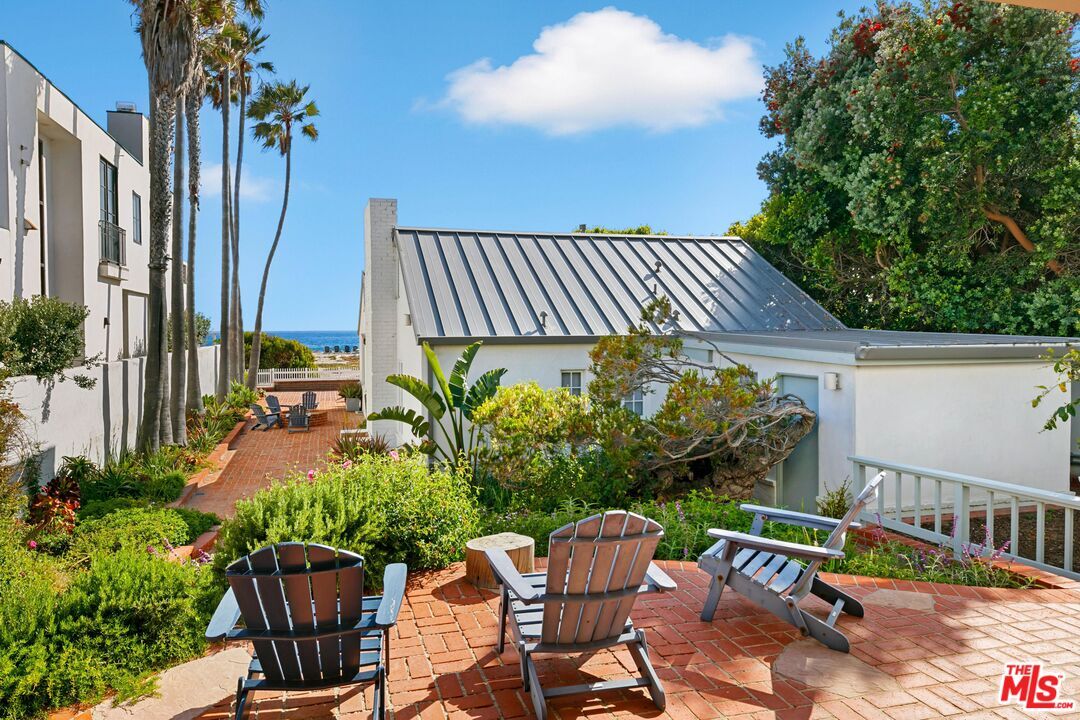 Property Photo:  30830 Broad Beach Rd  CA 90265 