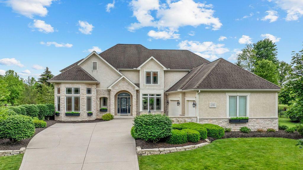 Property Photo: 1590 Eagle Glen Drive OH 43004