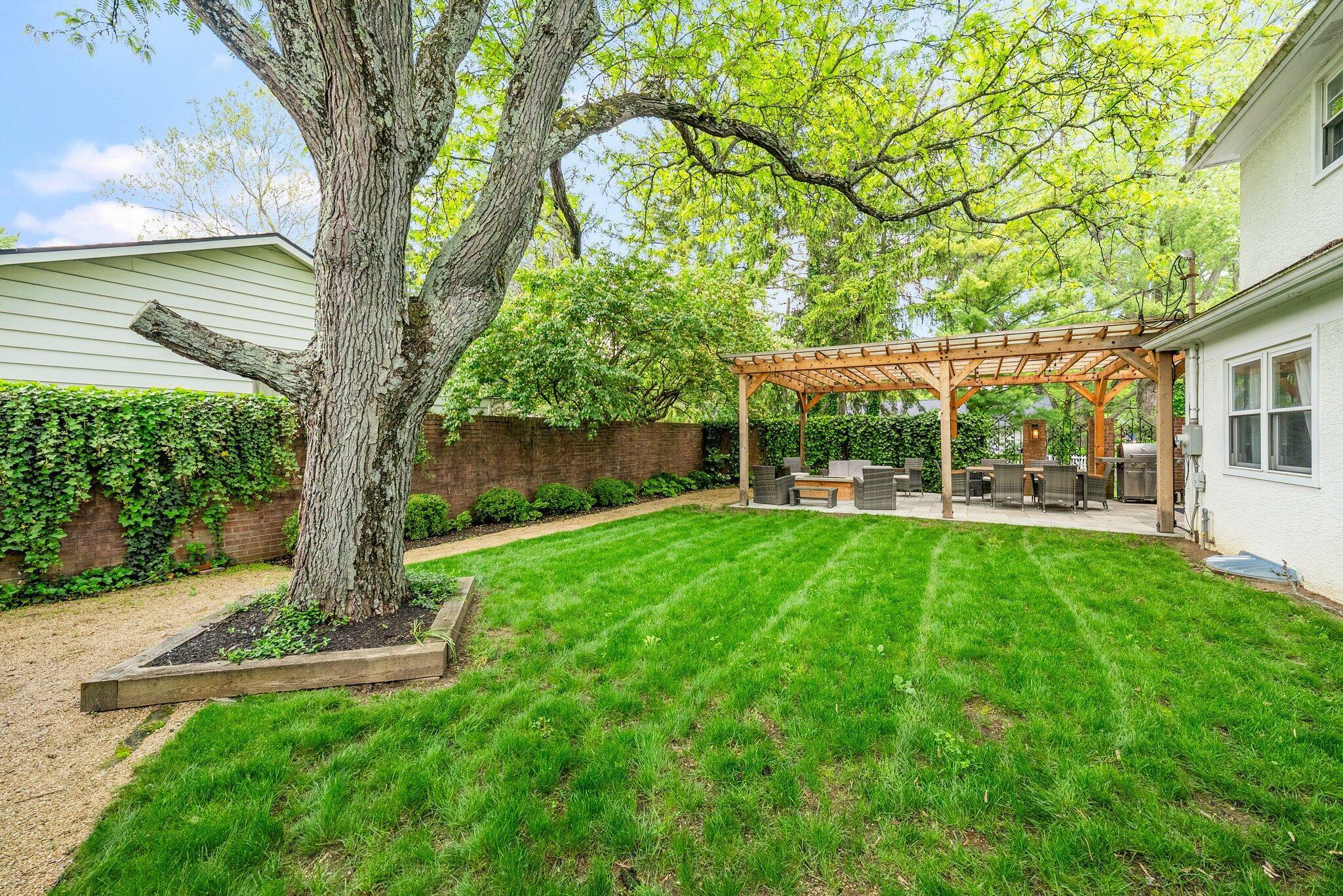 Property Photo:  4465 Loos E Circle  OH 43214 