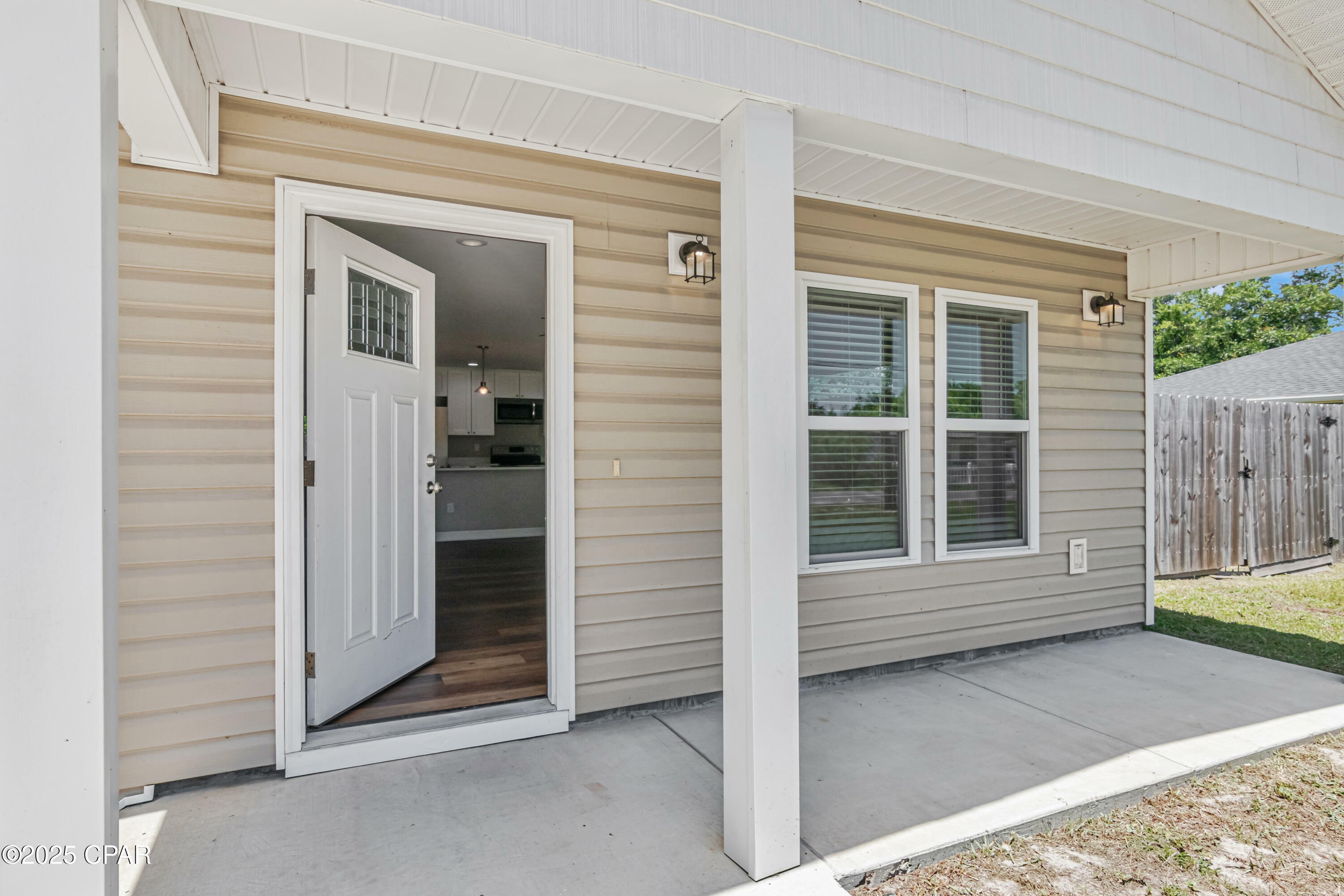 Property Photo:  3729 E 9th Street  FL 32401 
