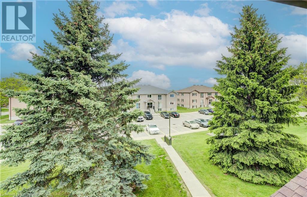 Property Photo: 331 Northlake Drive 9 ON N2V 1Z1