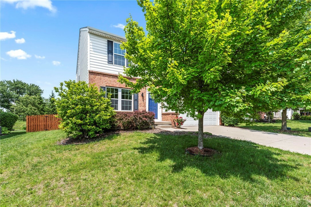 Property Photo: 1319 Artesian Lane OH 45324