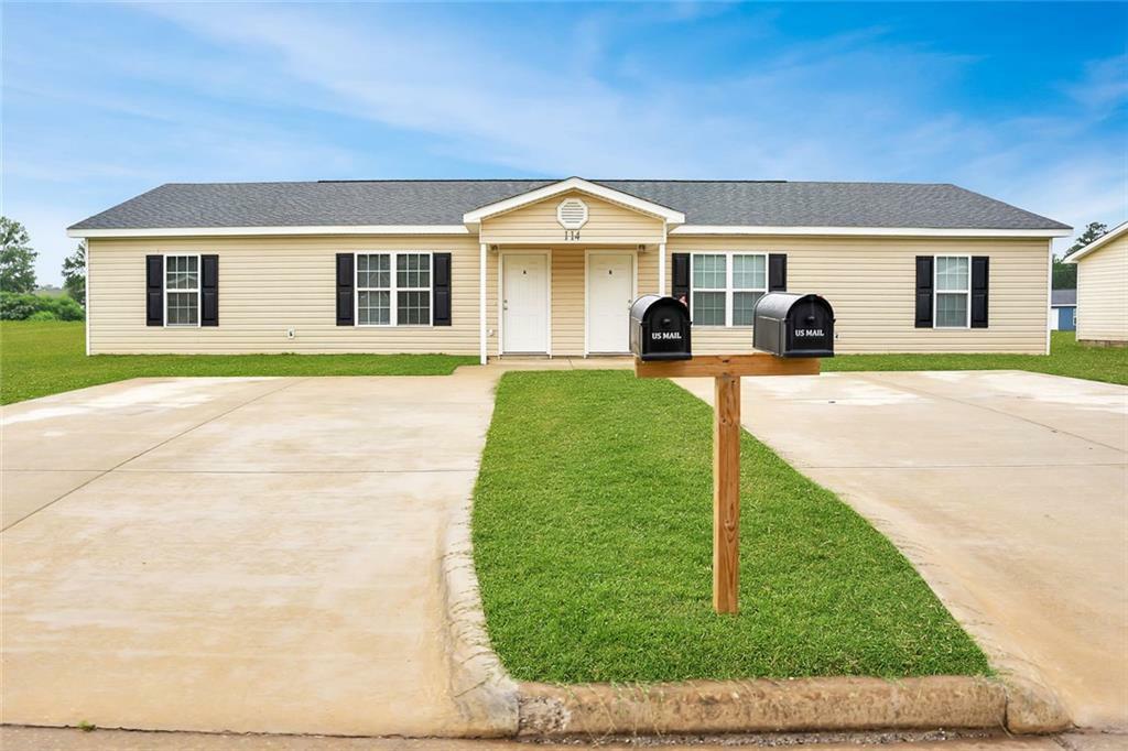 Property Photo: 114 Ronald Pride Blvd GA 31030