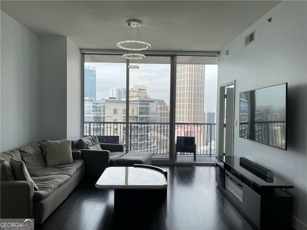 Property Photo: 1080 Peachtree Street NE 2215 GA 30309