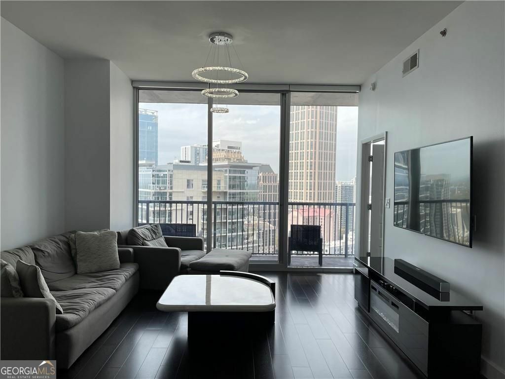 Property Photo: 1080 Peachtree Street NE 2215 GA 30309