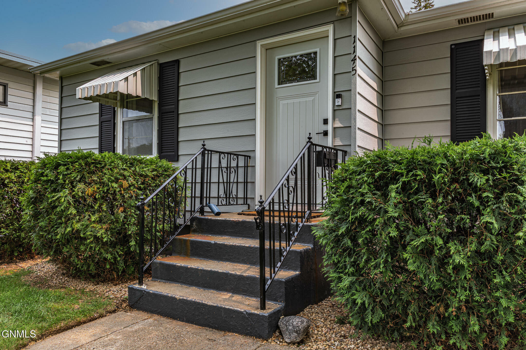 Property Photo: 1145 N 3rd Street ND 58501