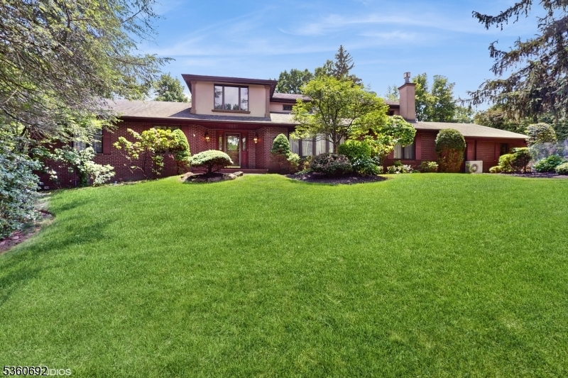Property Photo: 1 Woodmere Ct NJ 07006