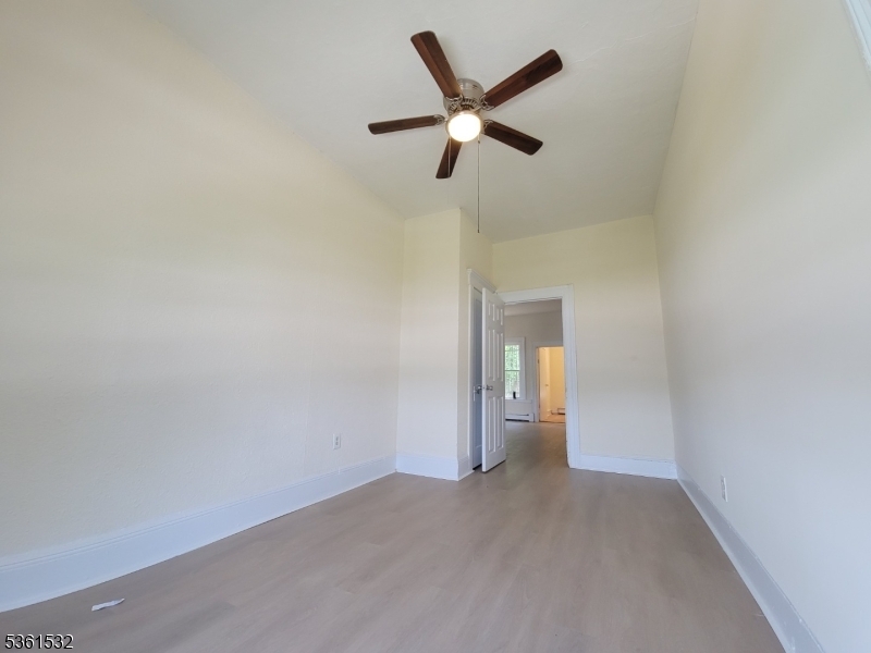 Property Photo:  1 Wayne Ave 8  NJ 07522 