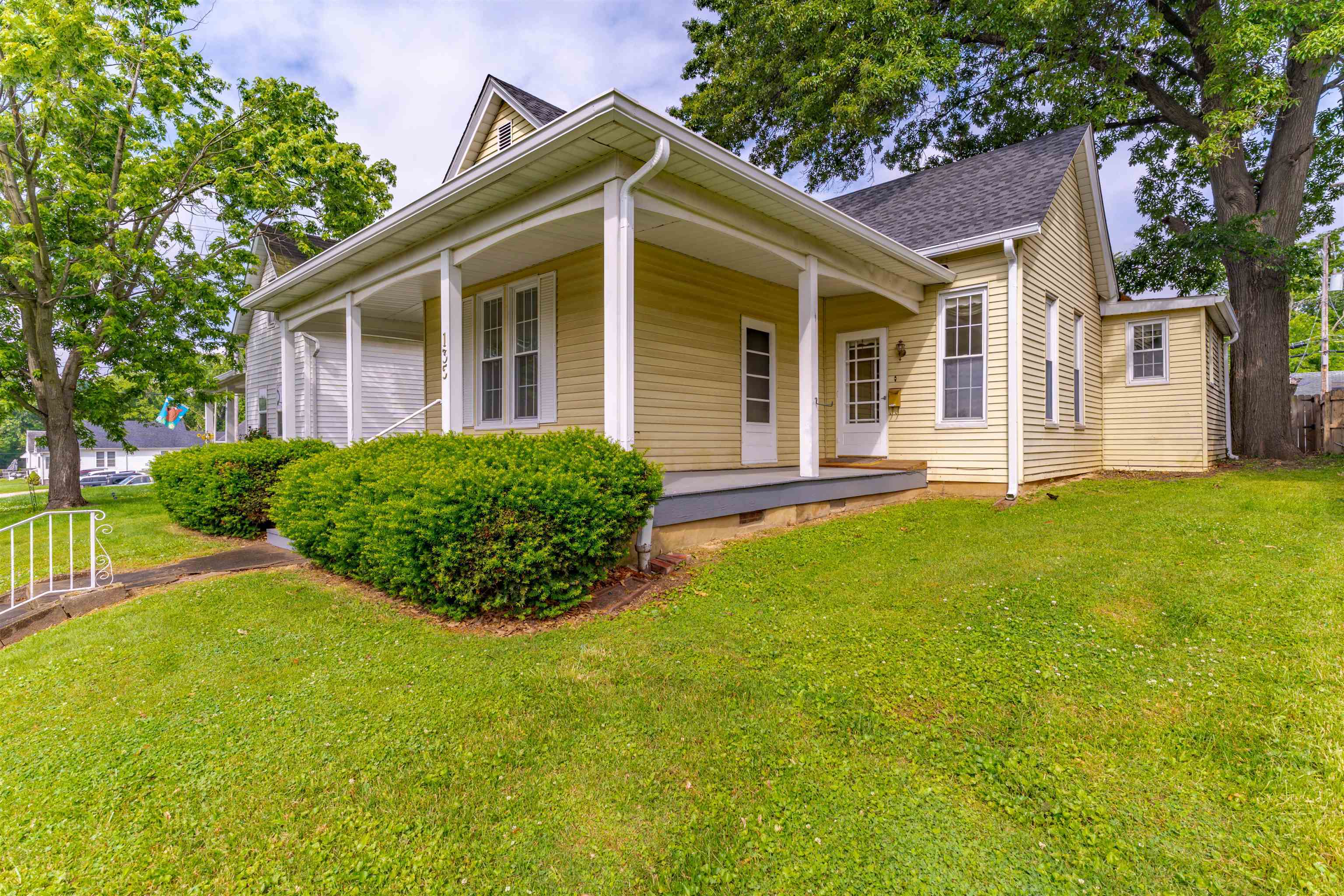 Property Photo: 135 S Alvasia Street KY 42420