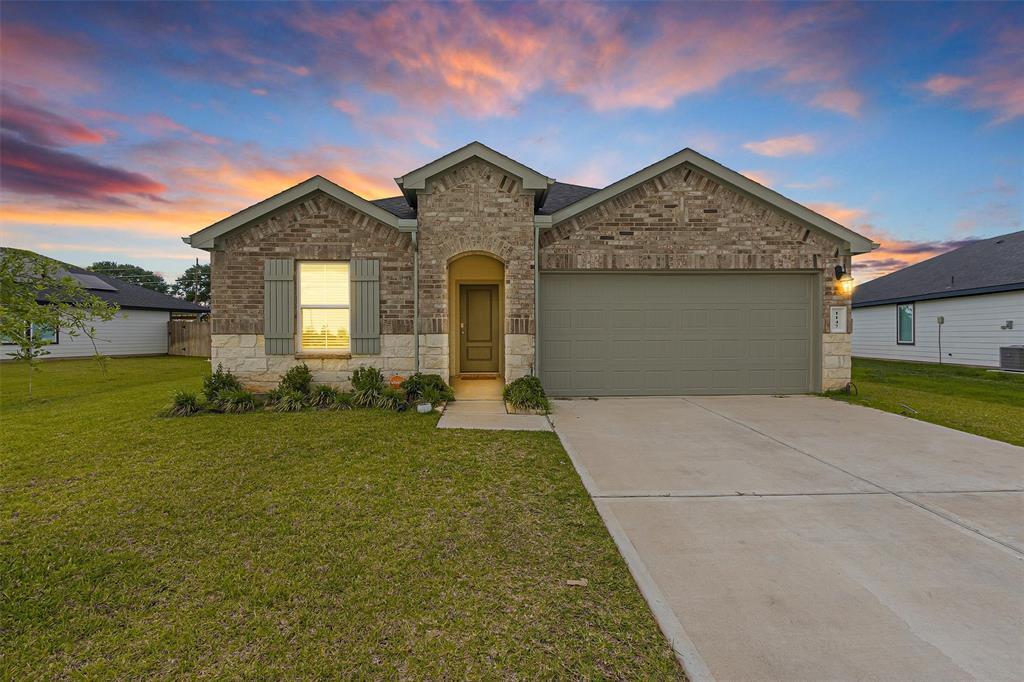 Property Photo:  1147 Buffalograss Trail  TX 77474 