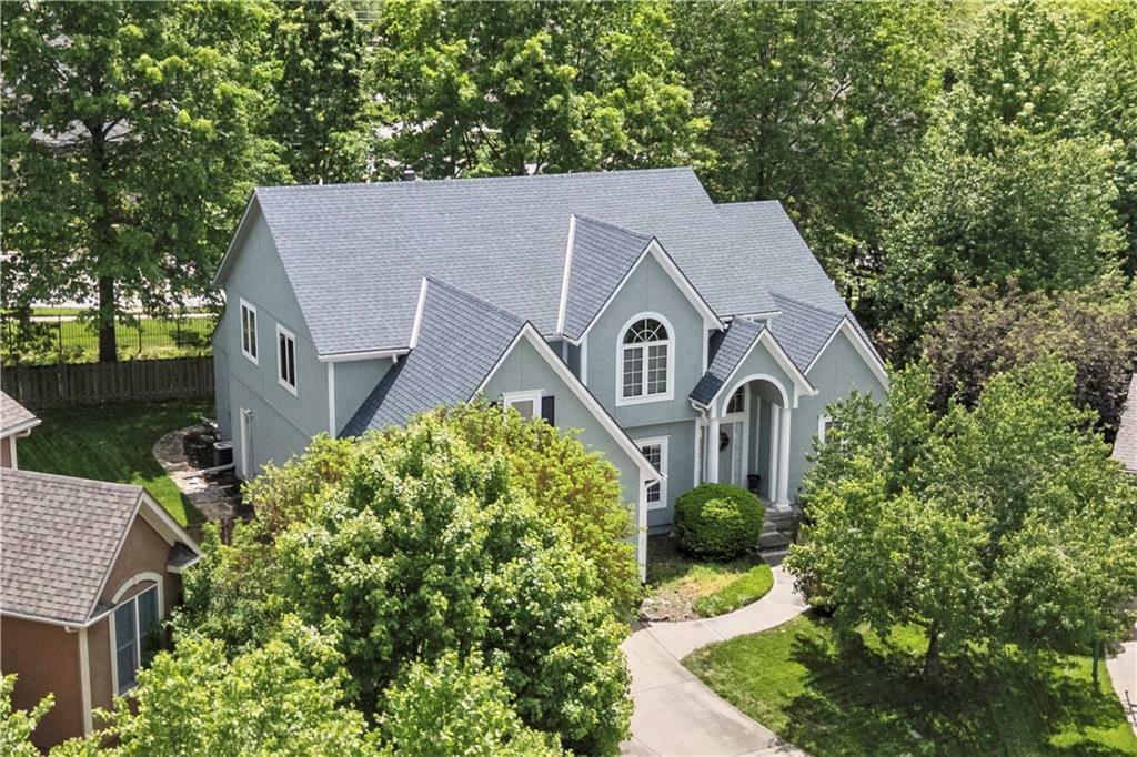 Property Photo: 4645 Roberts Street KS 66226