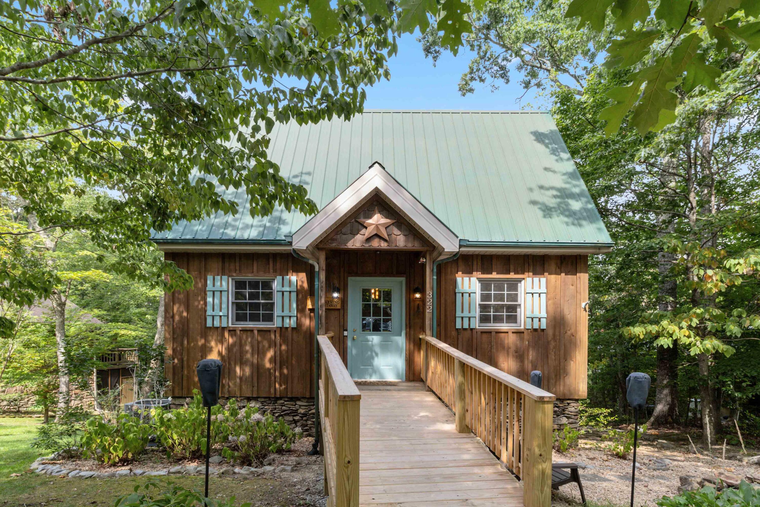 Property Photo: 322 Enchanted Forest Way KY 42519
